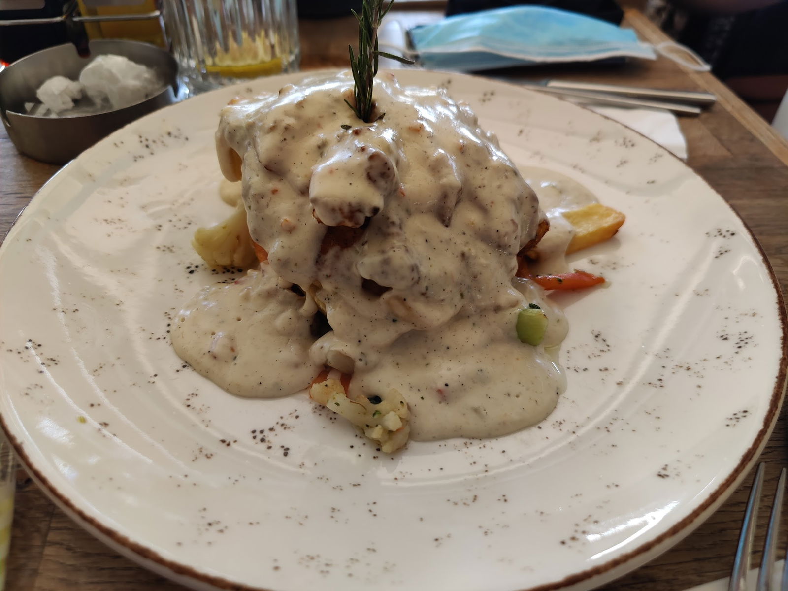 Trend 216 Cafe Restaurant