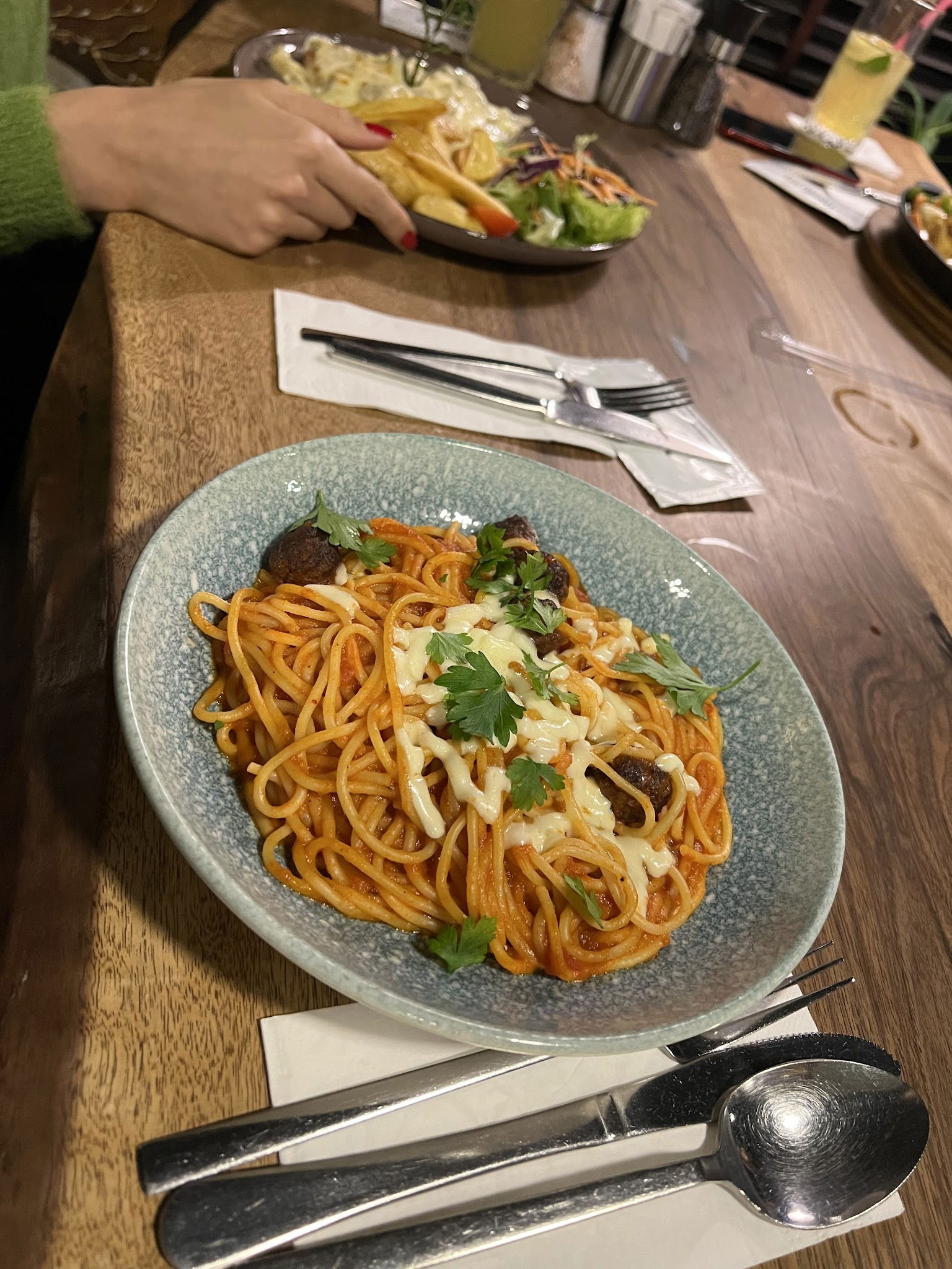 Trend 216 Cafe Restaurant