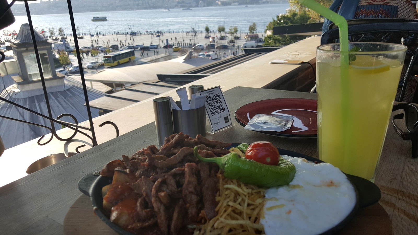 Trend 216 Cafe Restaurant