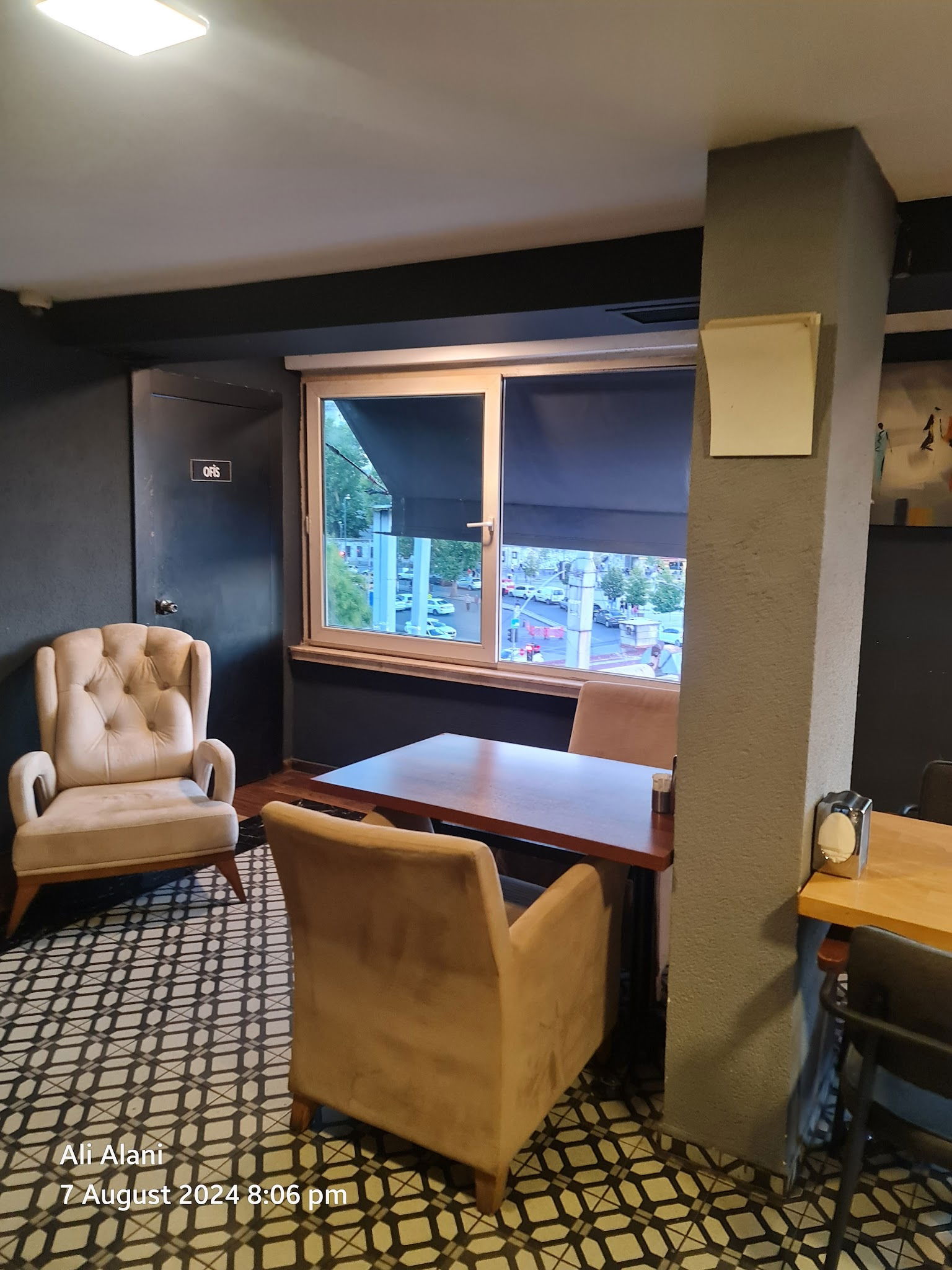 Trend 216 Cafe Restaurant