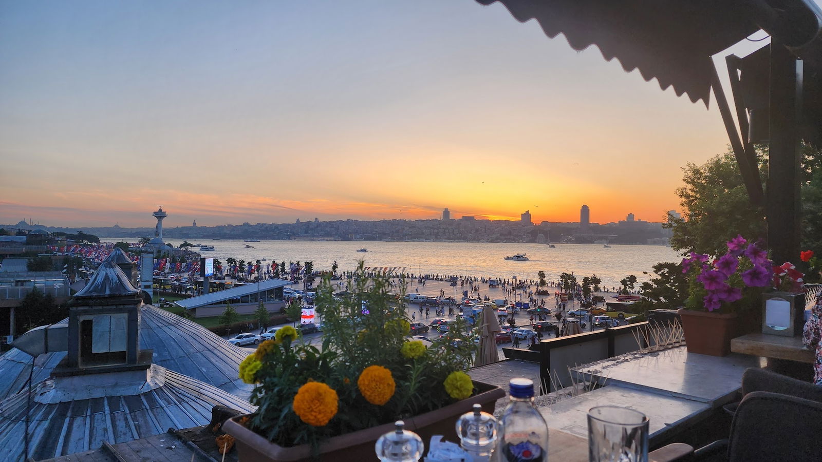 Trend 216 Cafe Restaurant