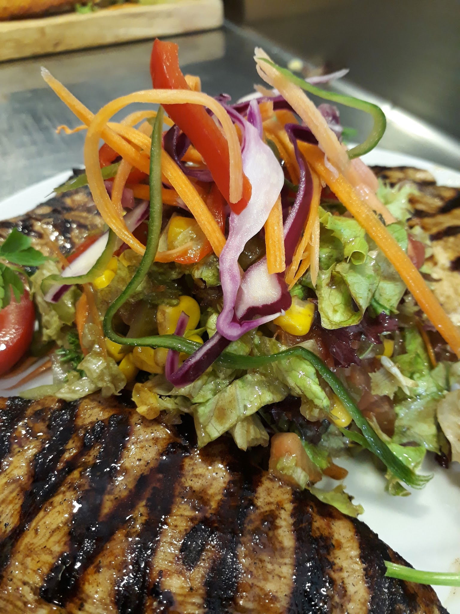 Trend 216 Cafe Restaurant