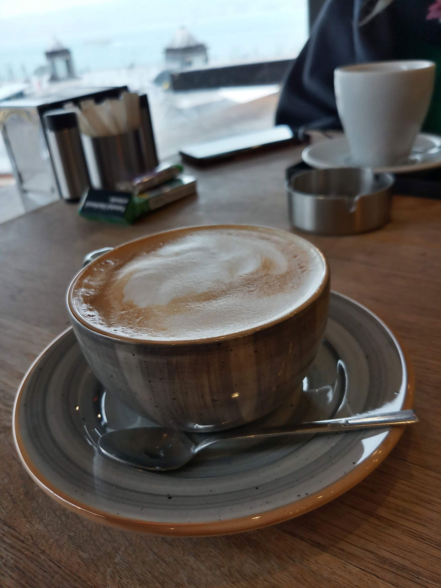 Trend 216 Cafe Restaurant