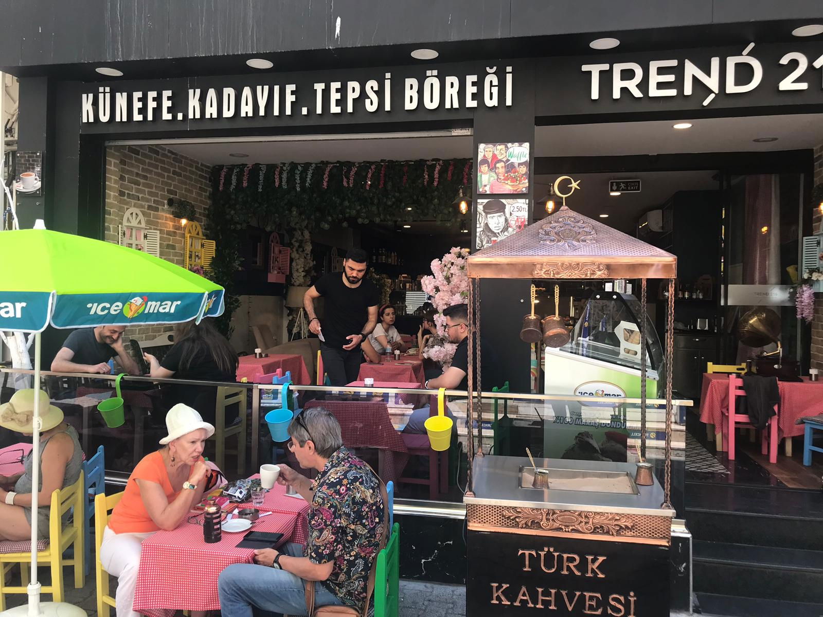 Trend 216 Cafe Restaurant