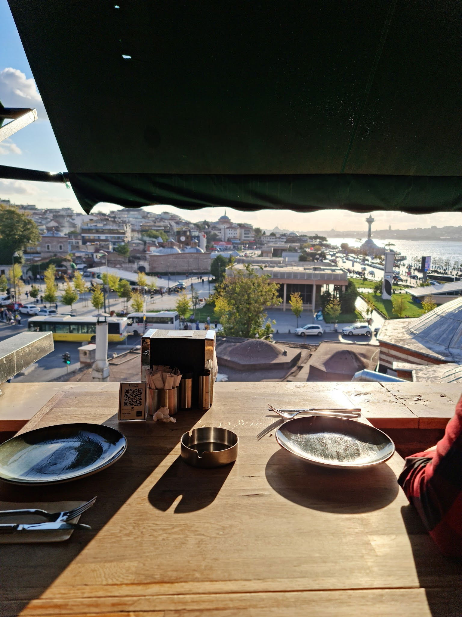 Trend 216 Cafe Restaurant