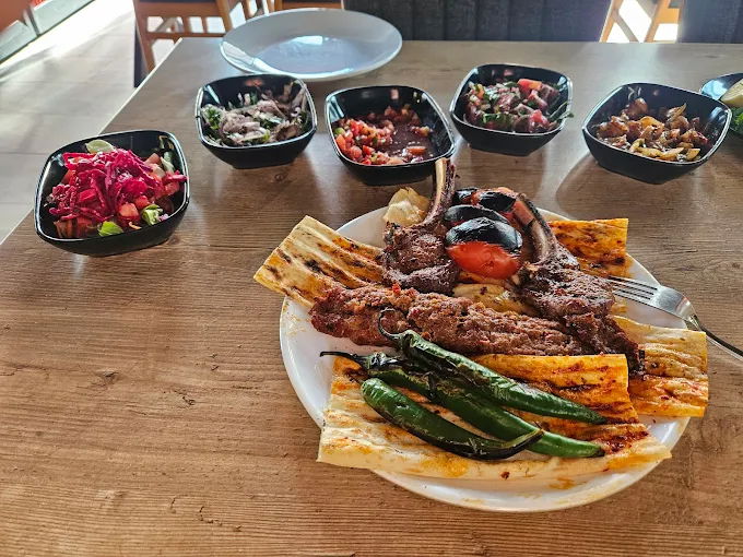 DENİZ KARDEŞLER ET VE MANGAL