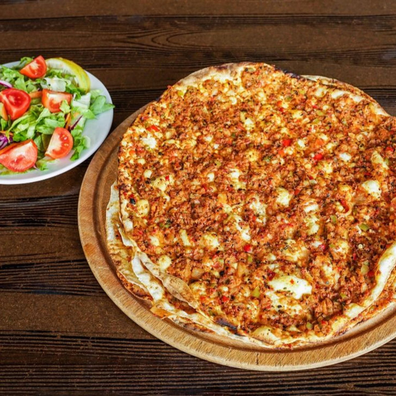 Acılı Lahmacun