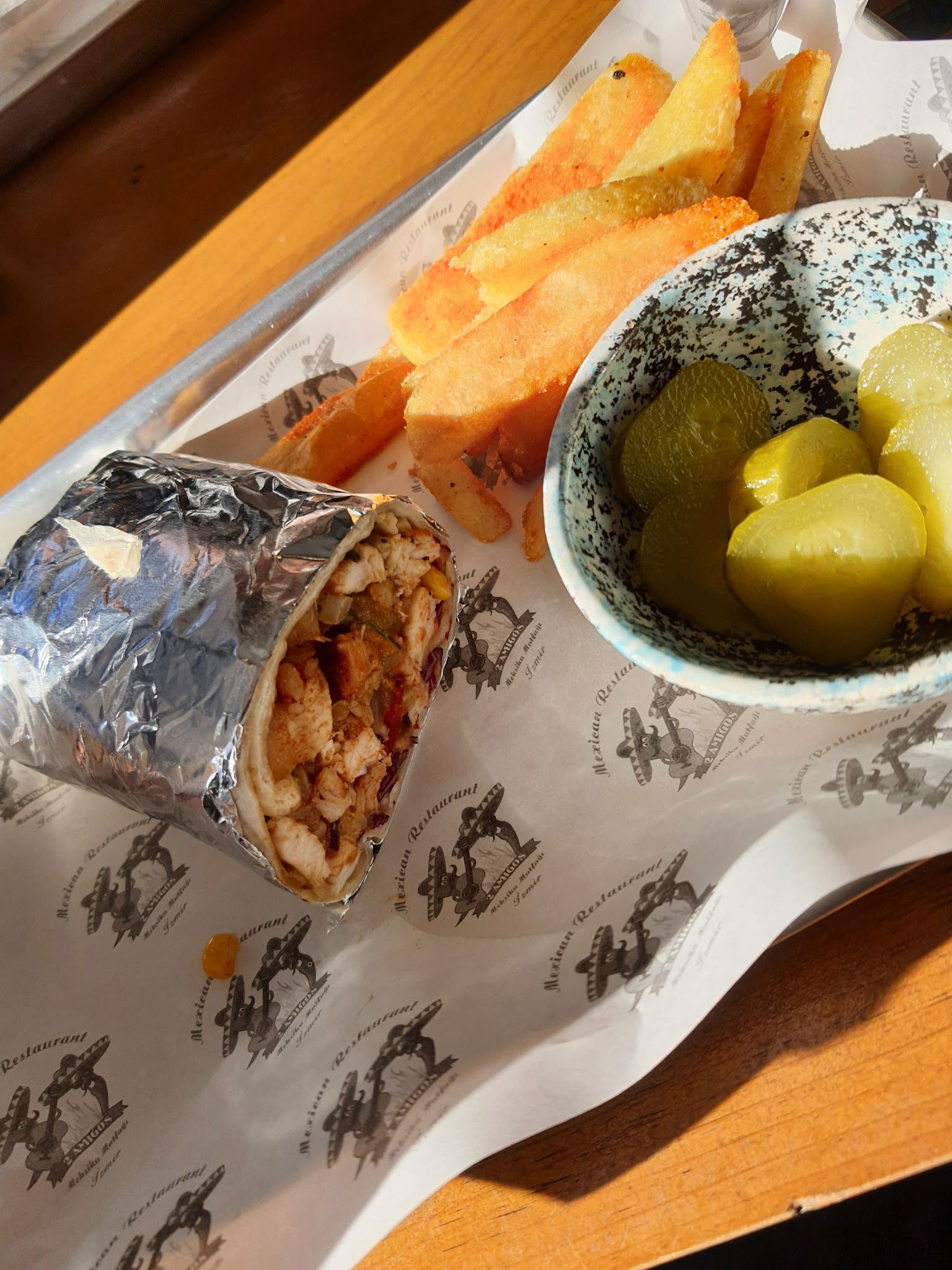 Two Amigos Taco Bornova