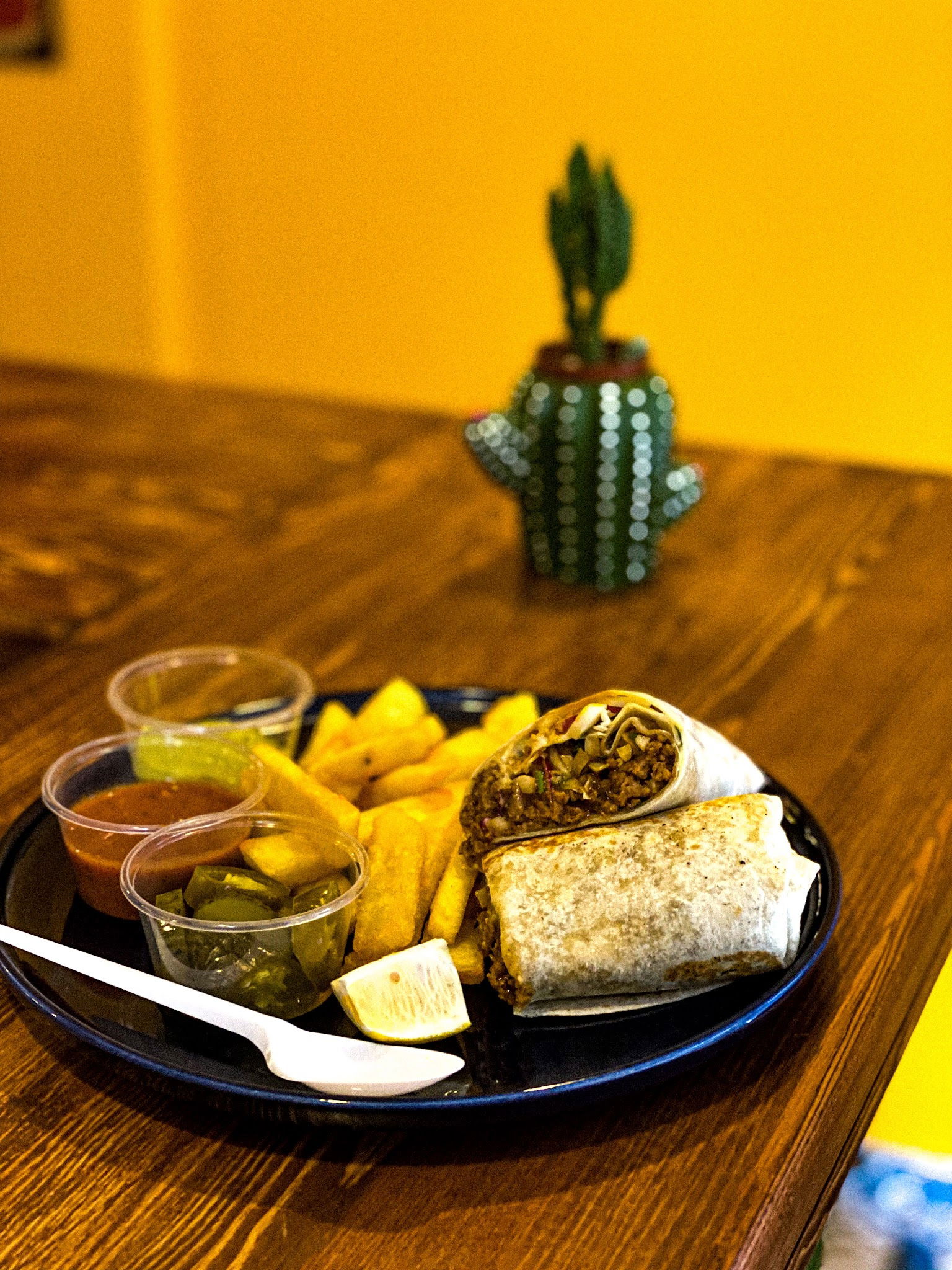 Two Amigos Taco Bornova