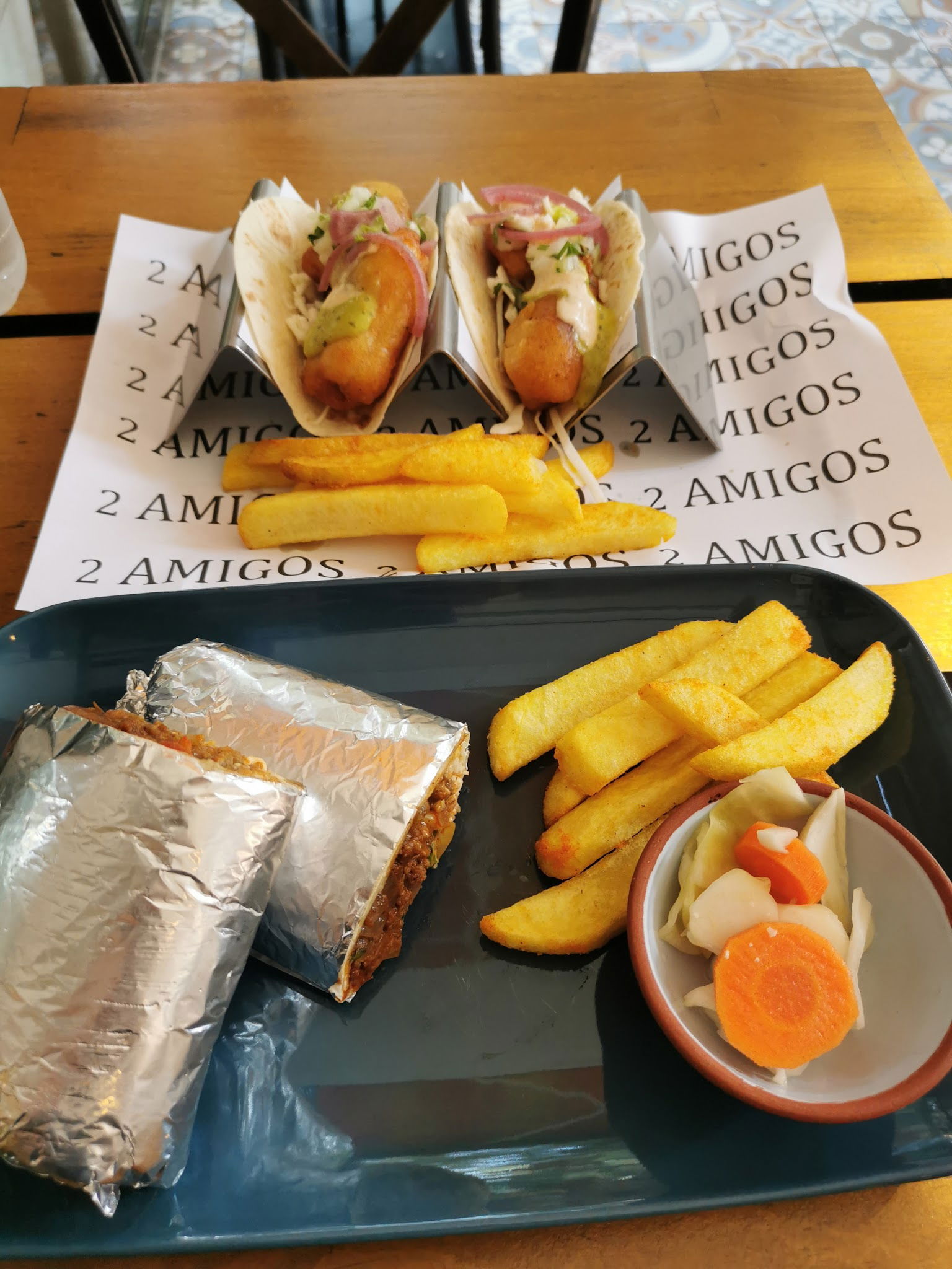 Two Amigos Taco Bornova