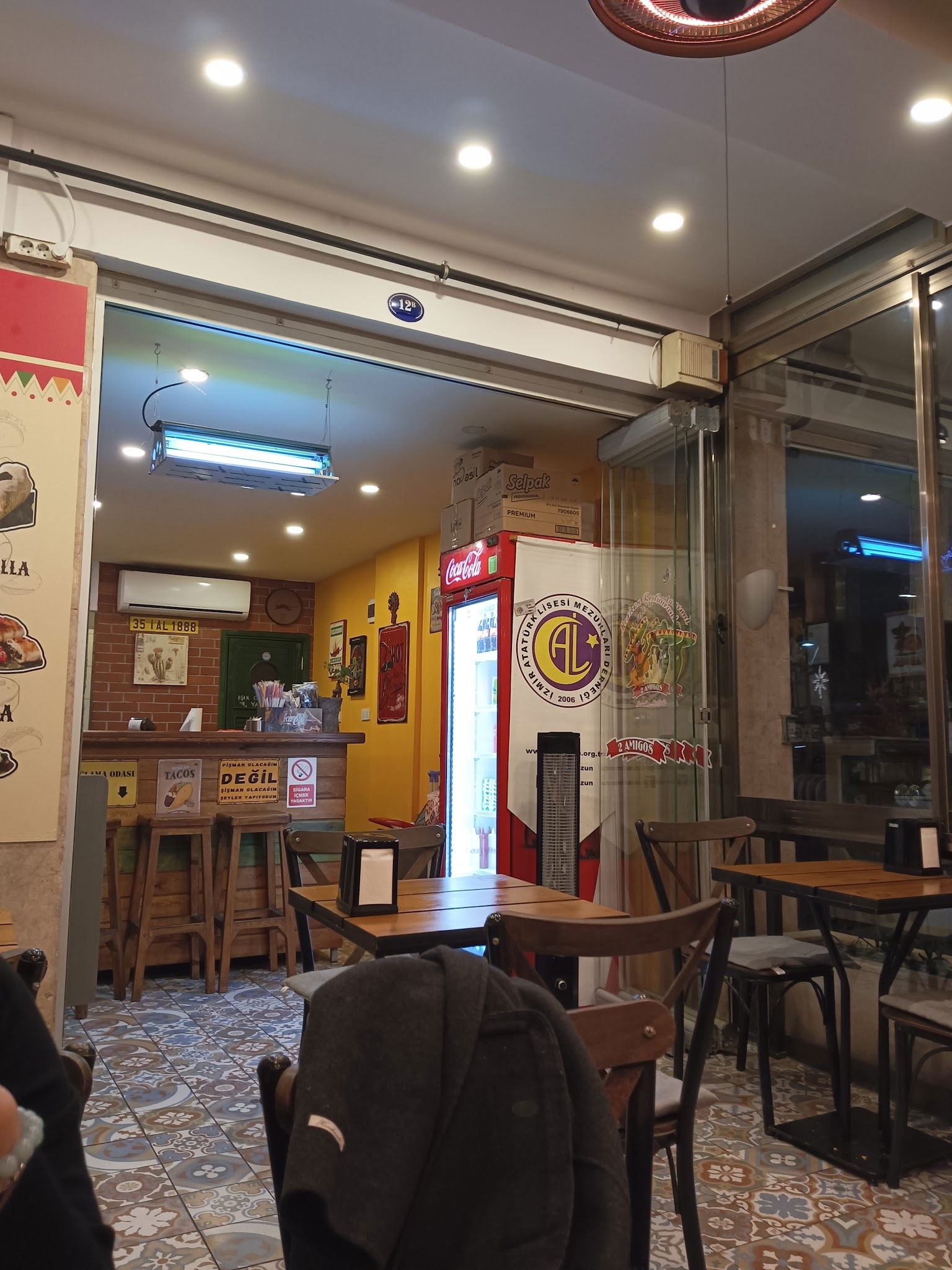 Two Amigos Taco Bornova