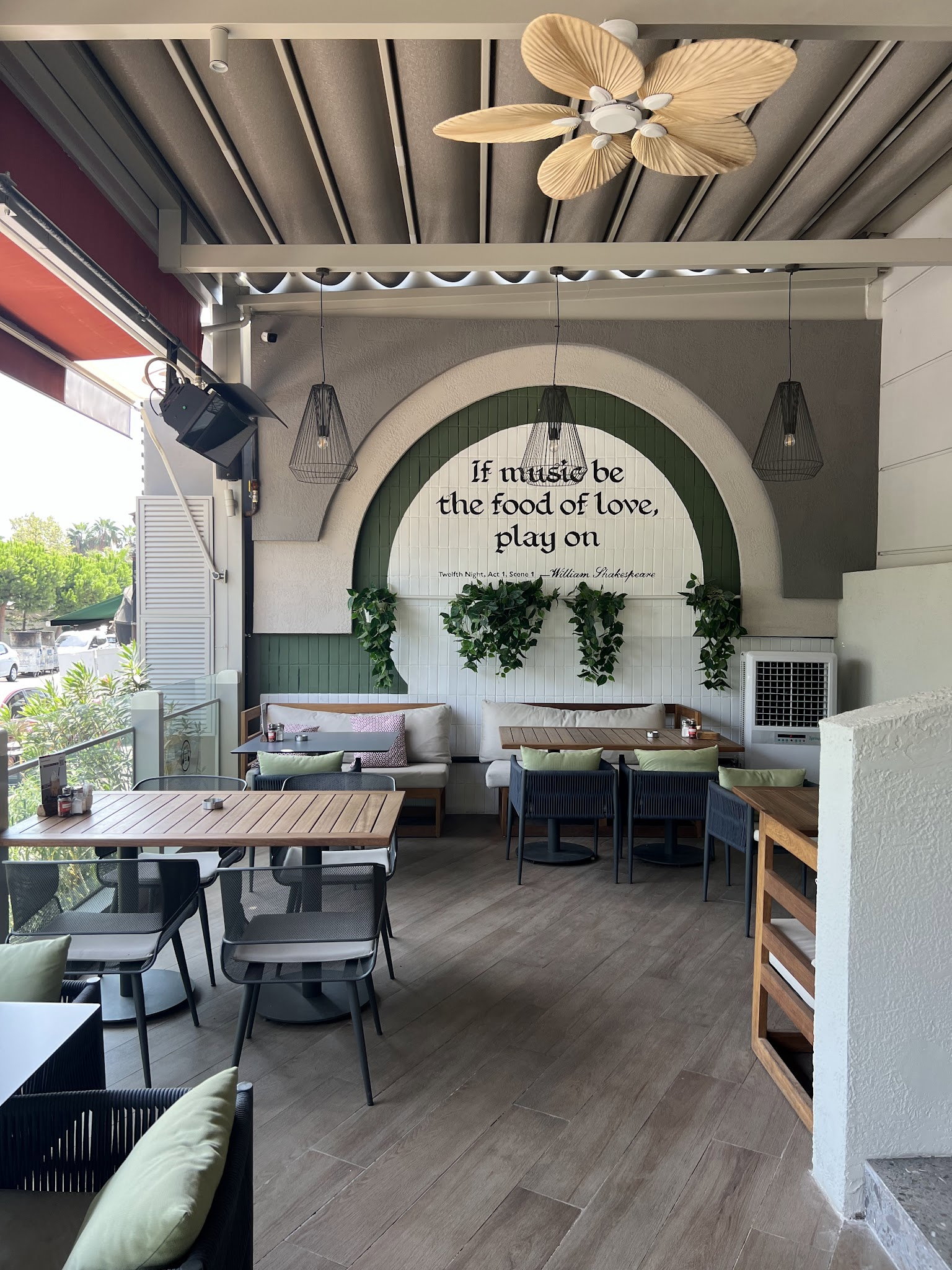 Shakespeare Bistro