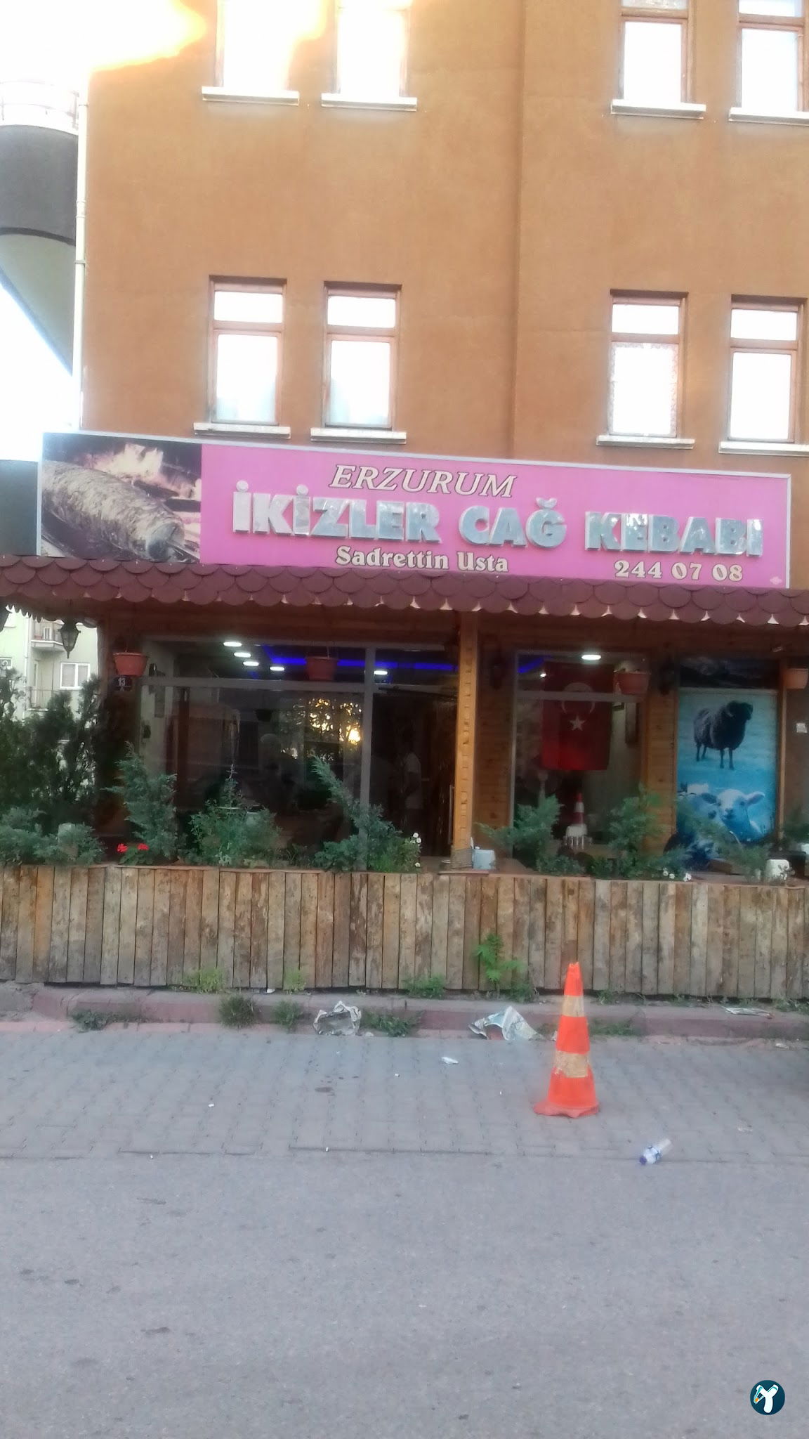 İkizler Cağ Kebap
