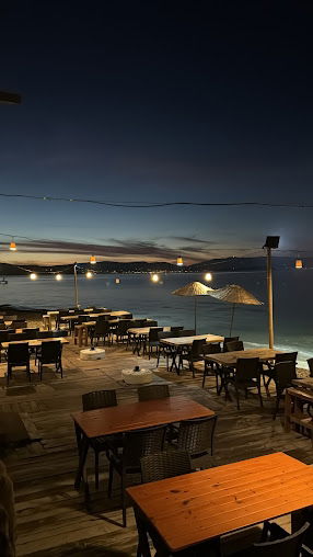 Vera Urla Hotel & Restaurant