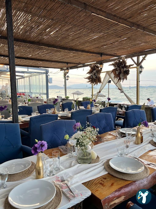 Vera Urla Hotel & Restaurant