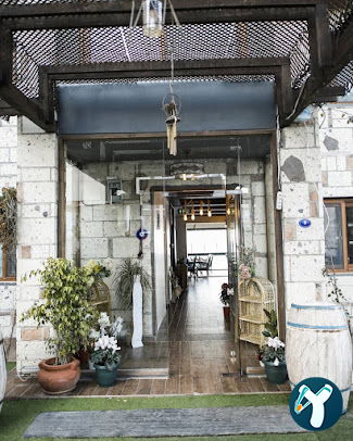 Vera Urla Hotel & Restaurant