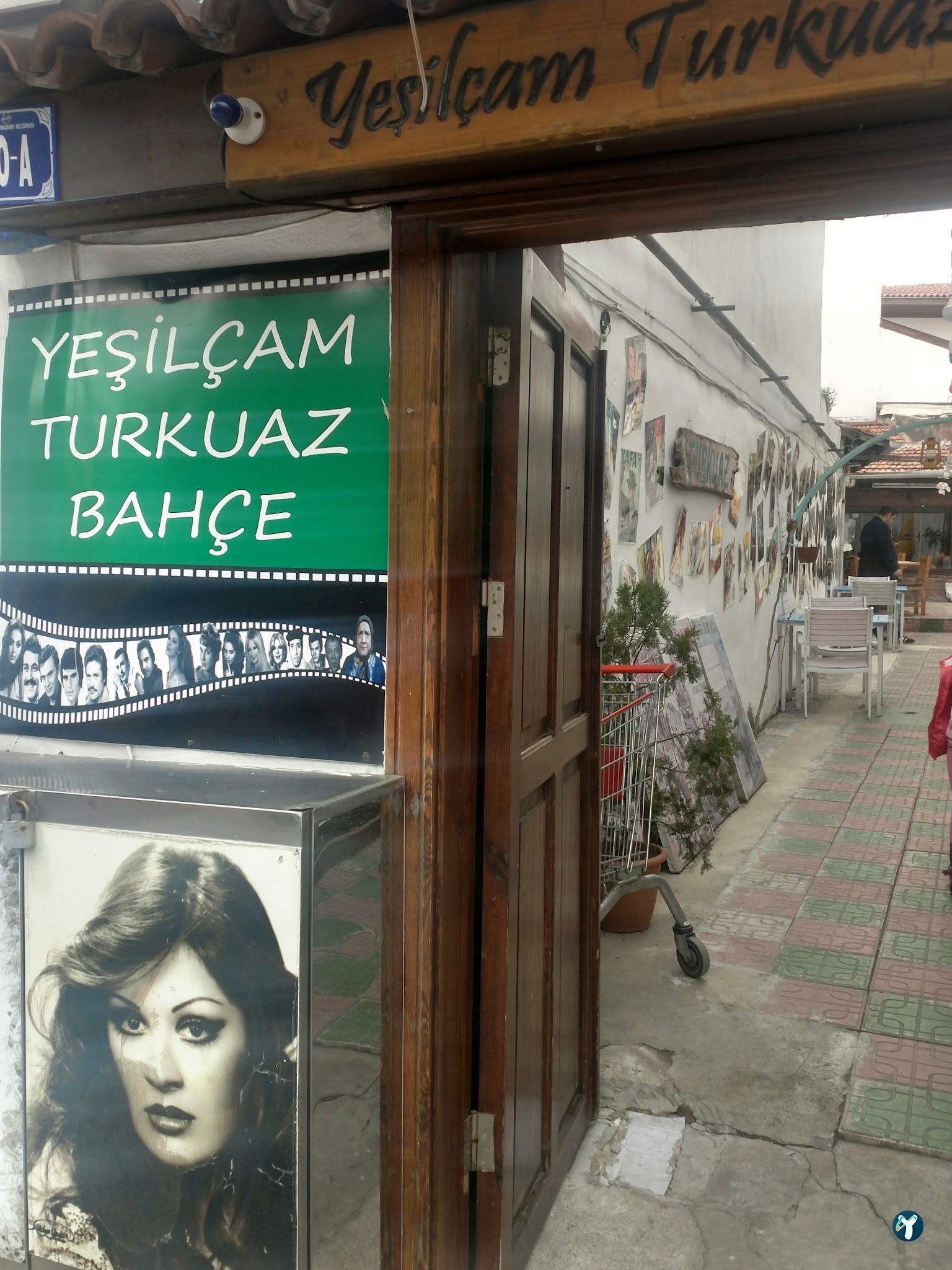 Yeşilçam Turquoise Garden