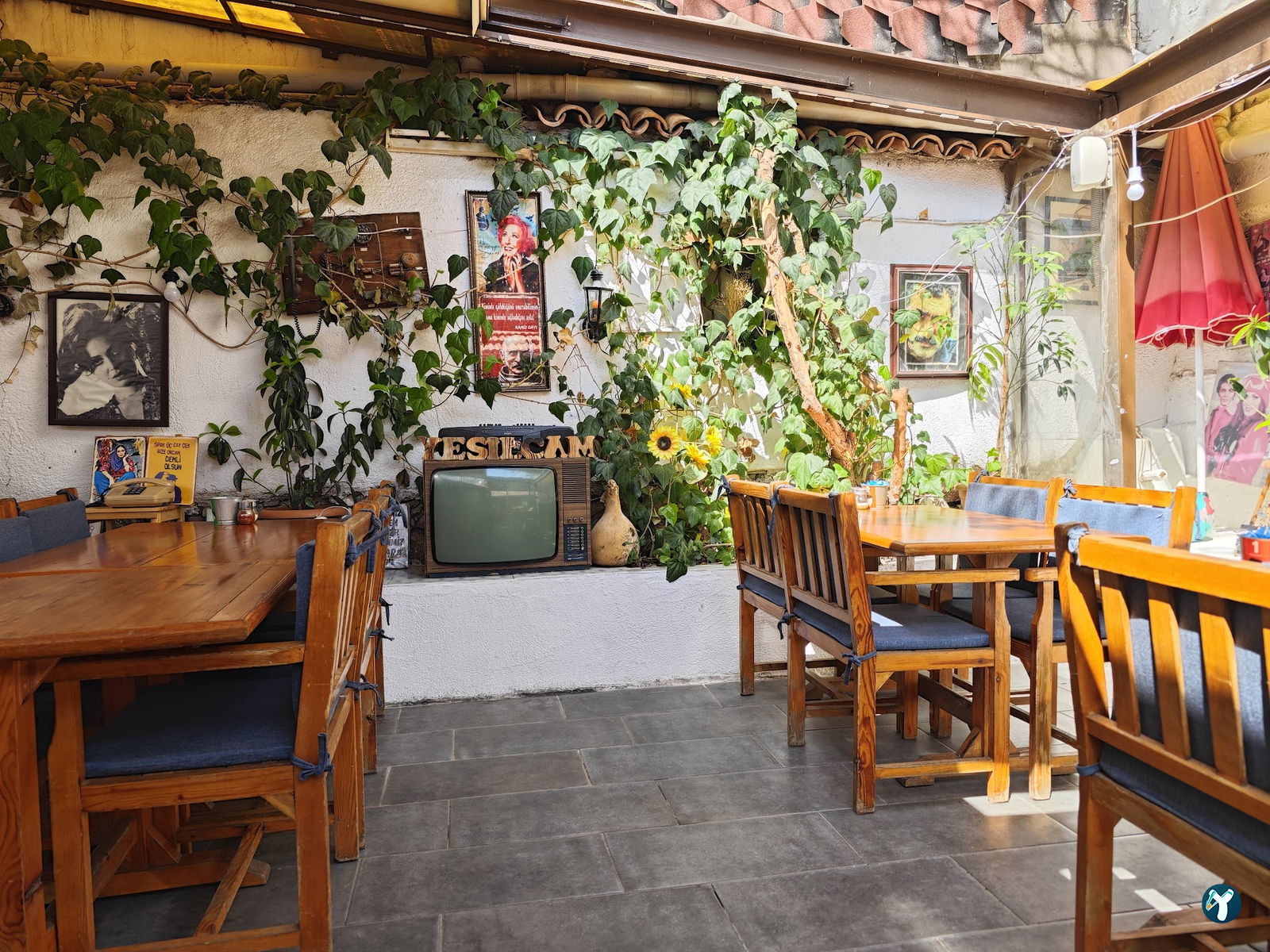 Yeşilçam Turquoise Garden