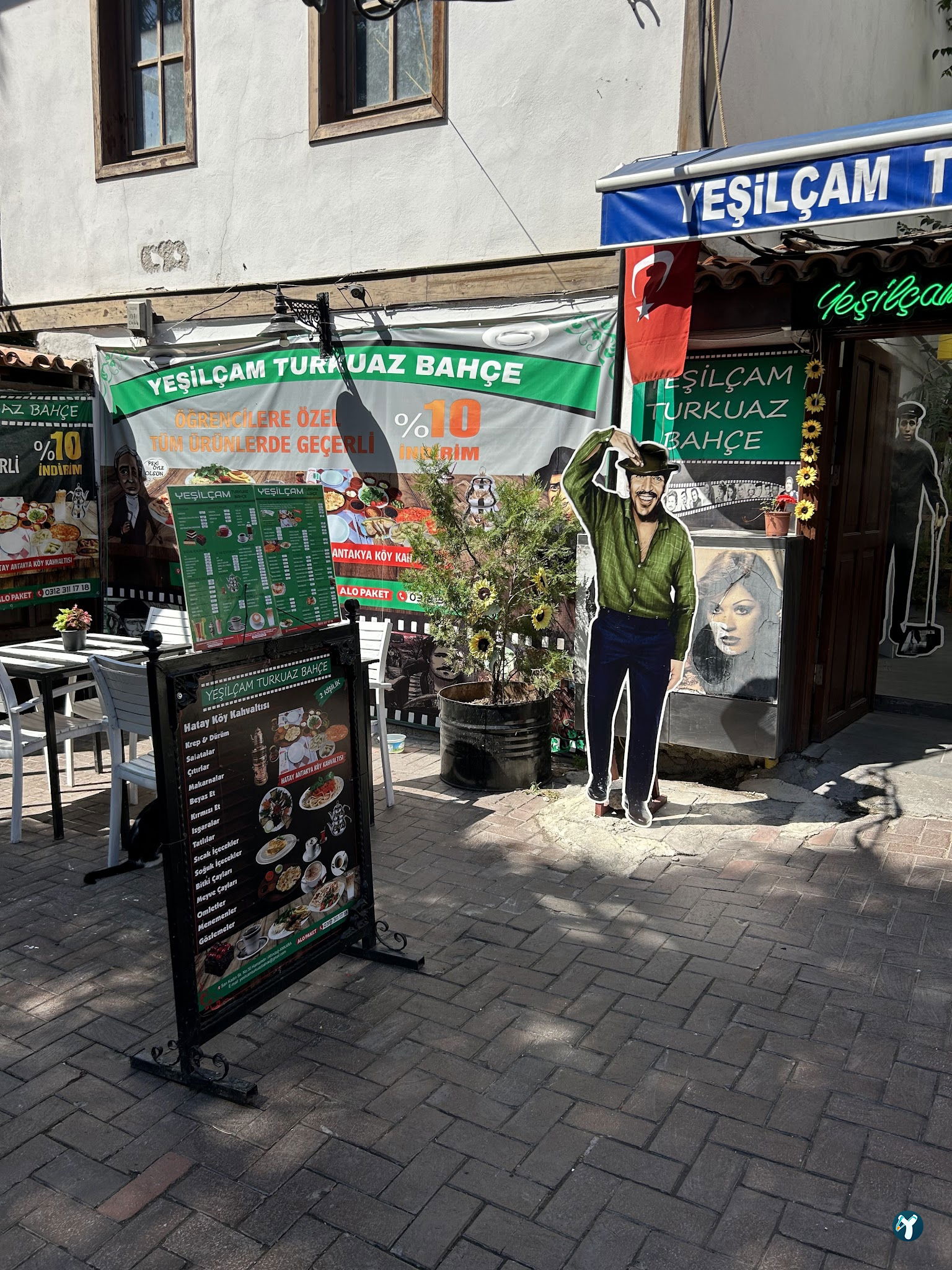 Yeşilçam Turquoise Garden
