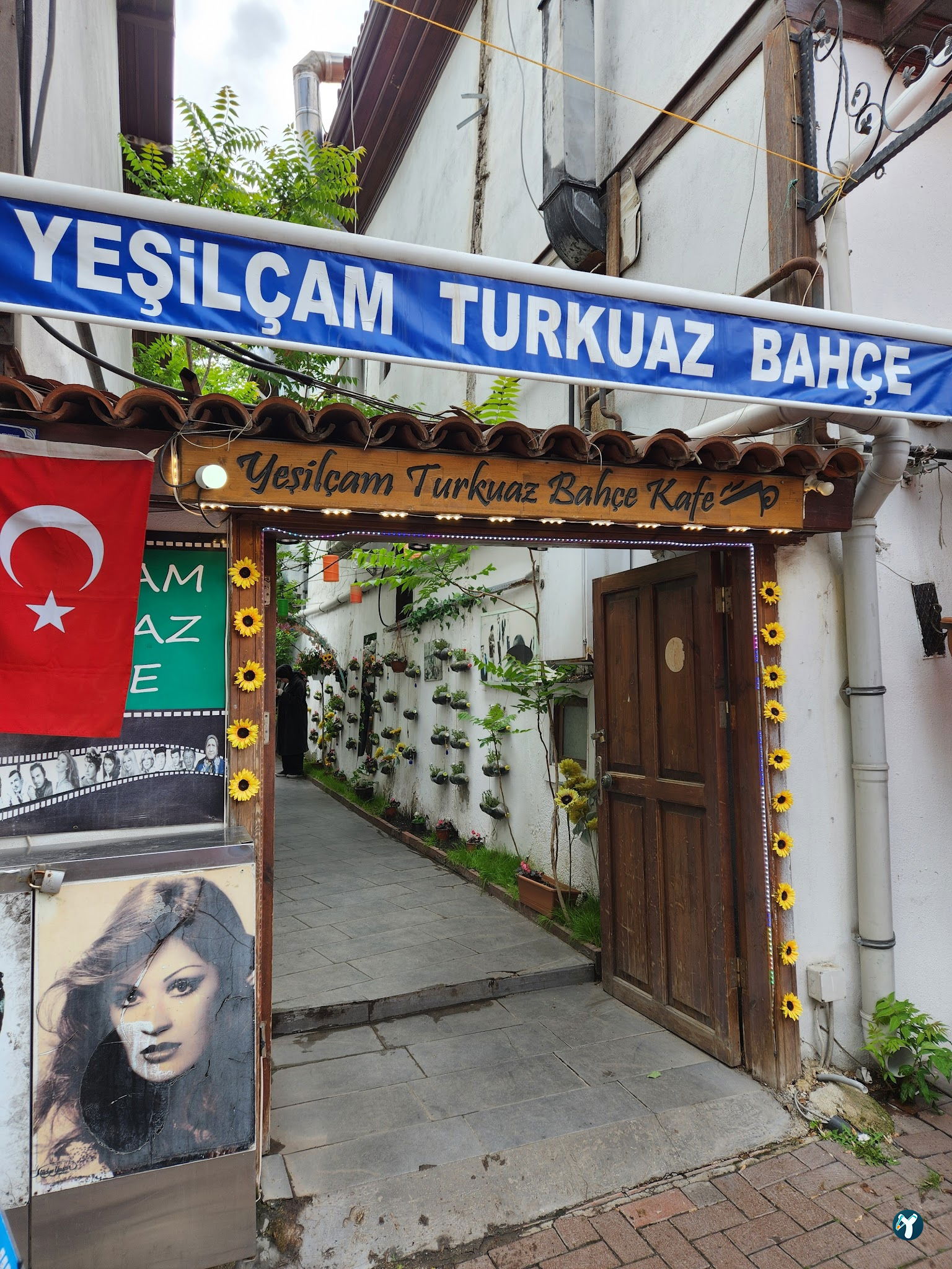 Yeşilçam Turquoise Garden