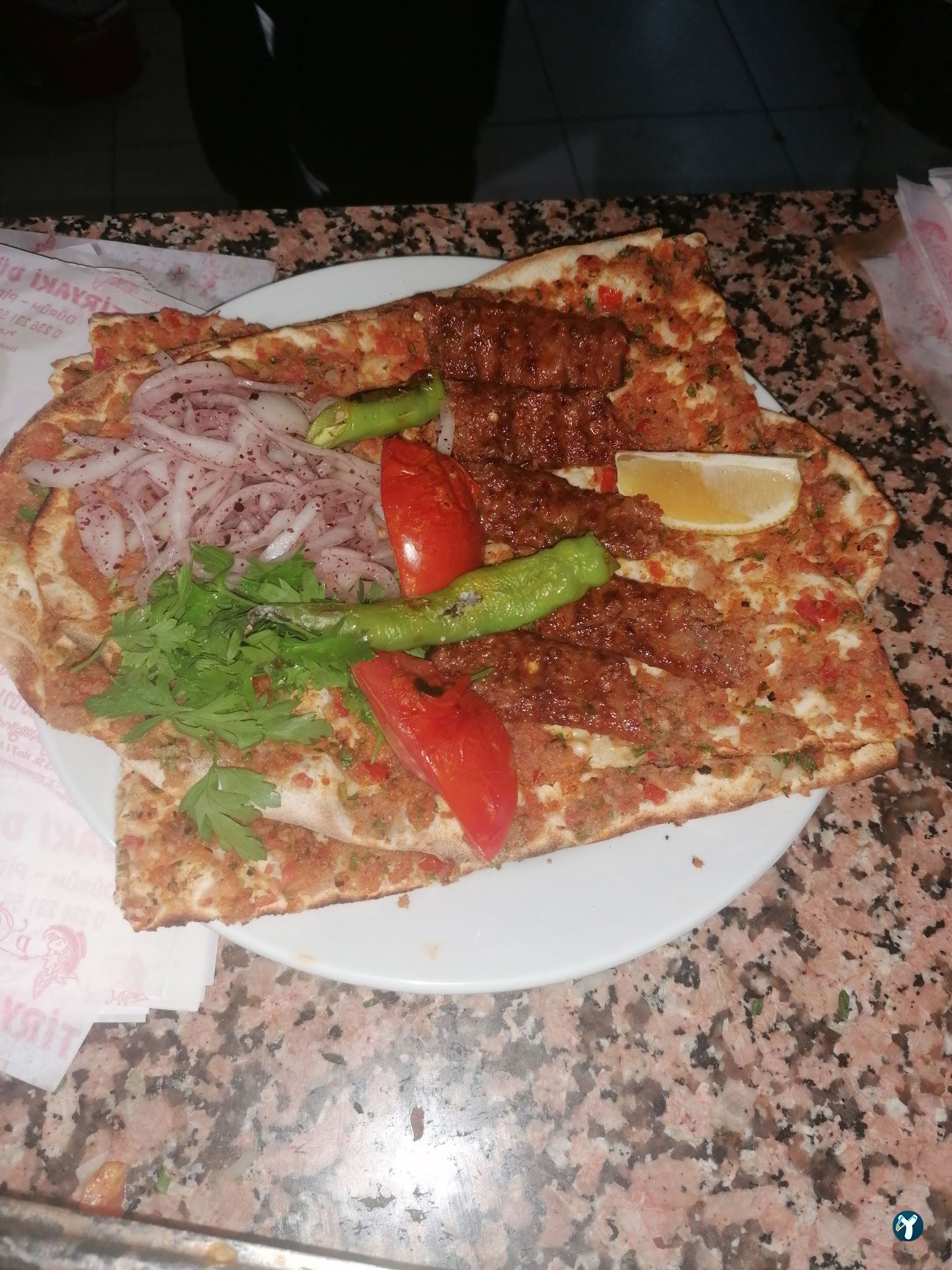 Tiryaki Dürüm Lahmacun Pide