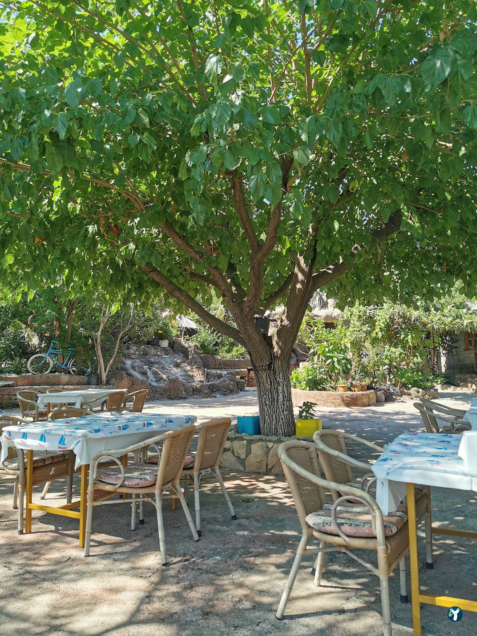 Şahi̇n Tepesi̇ Restaurant