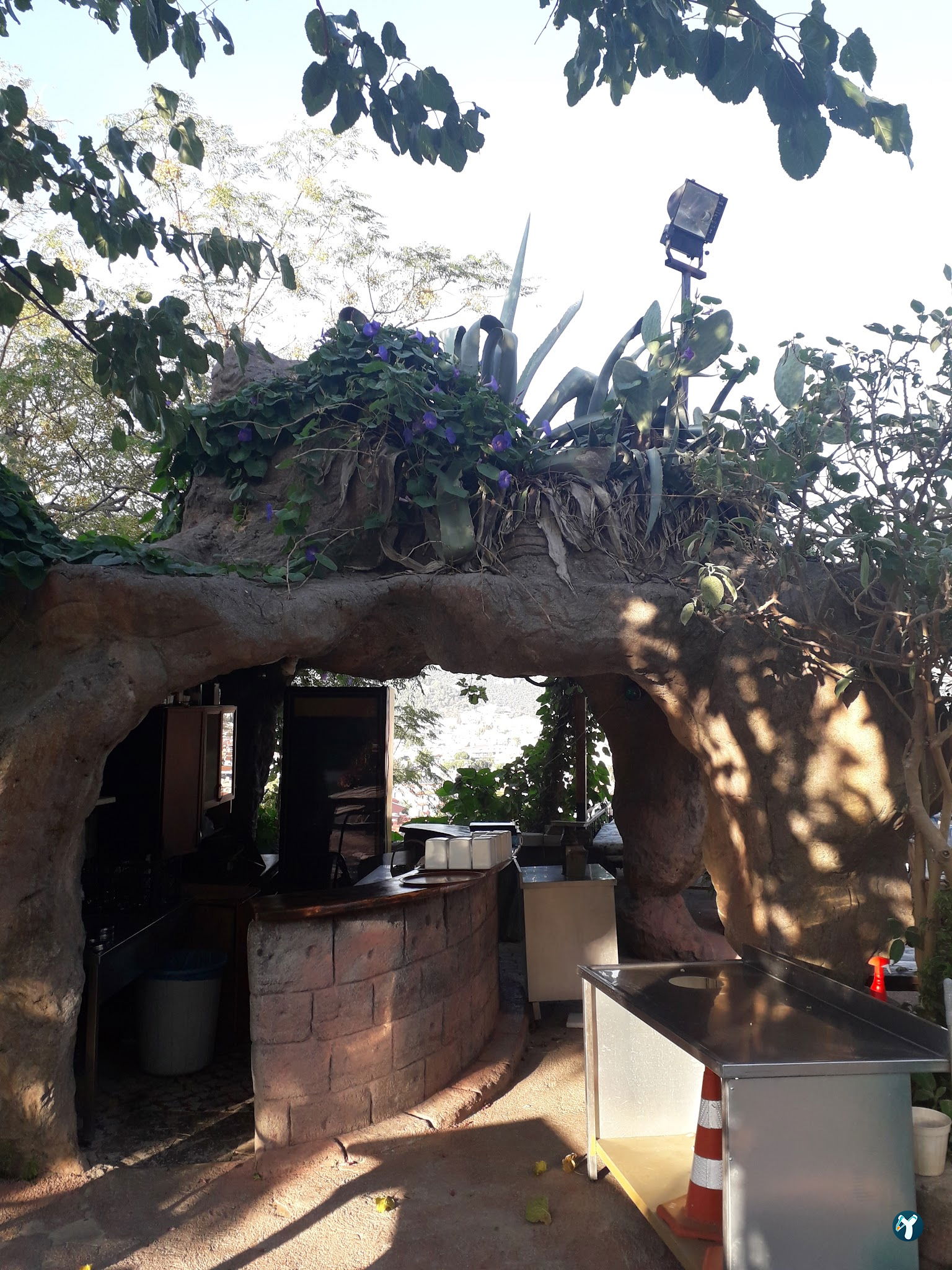 Şahi̇n Tepesi̇ Restaurant