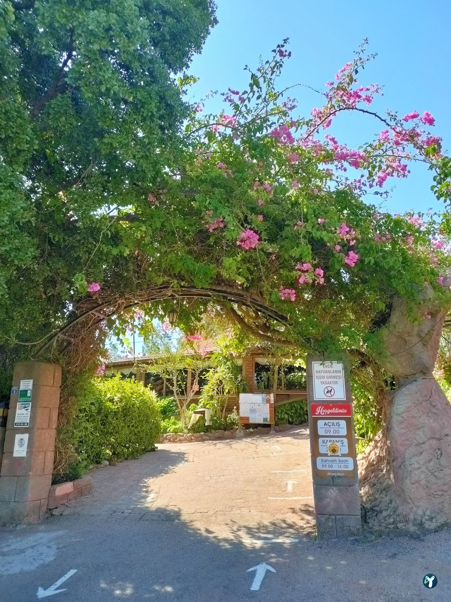 Şahi̇n Tepesi̇ Restaurant