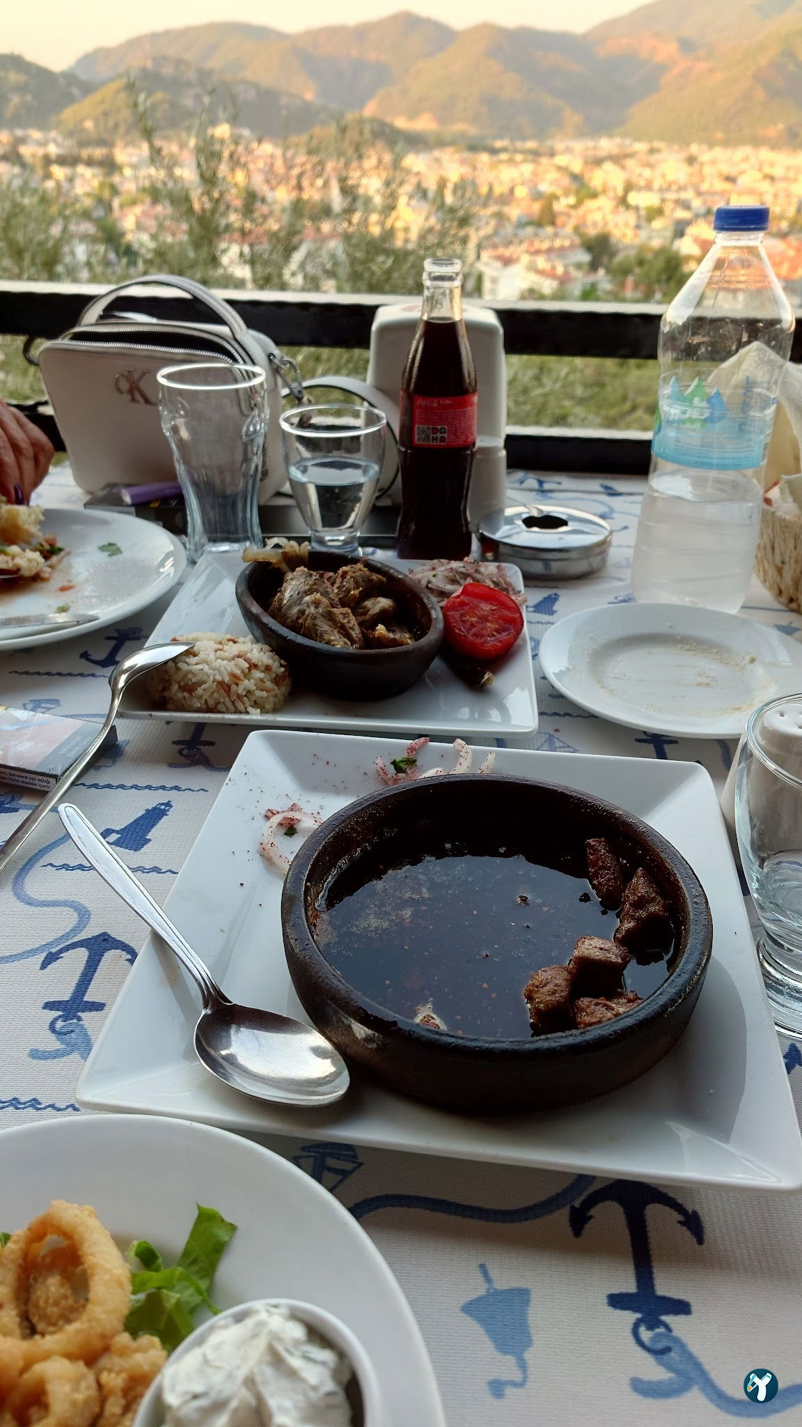 Şahi̇n Tepesi̇ Restaurant