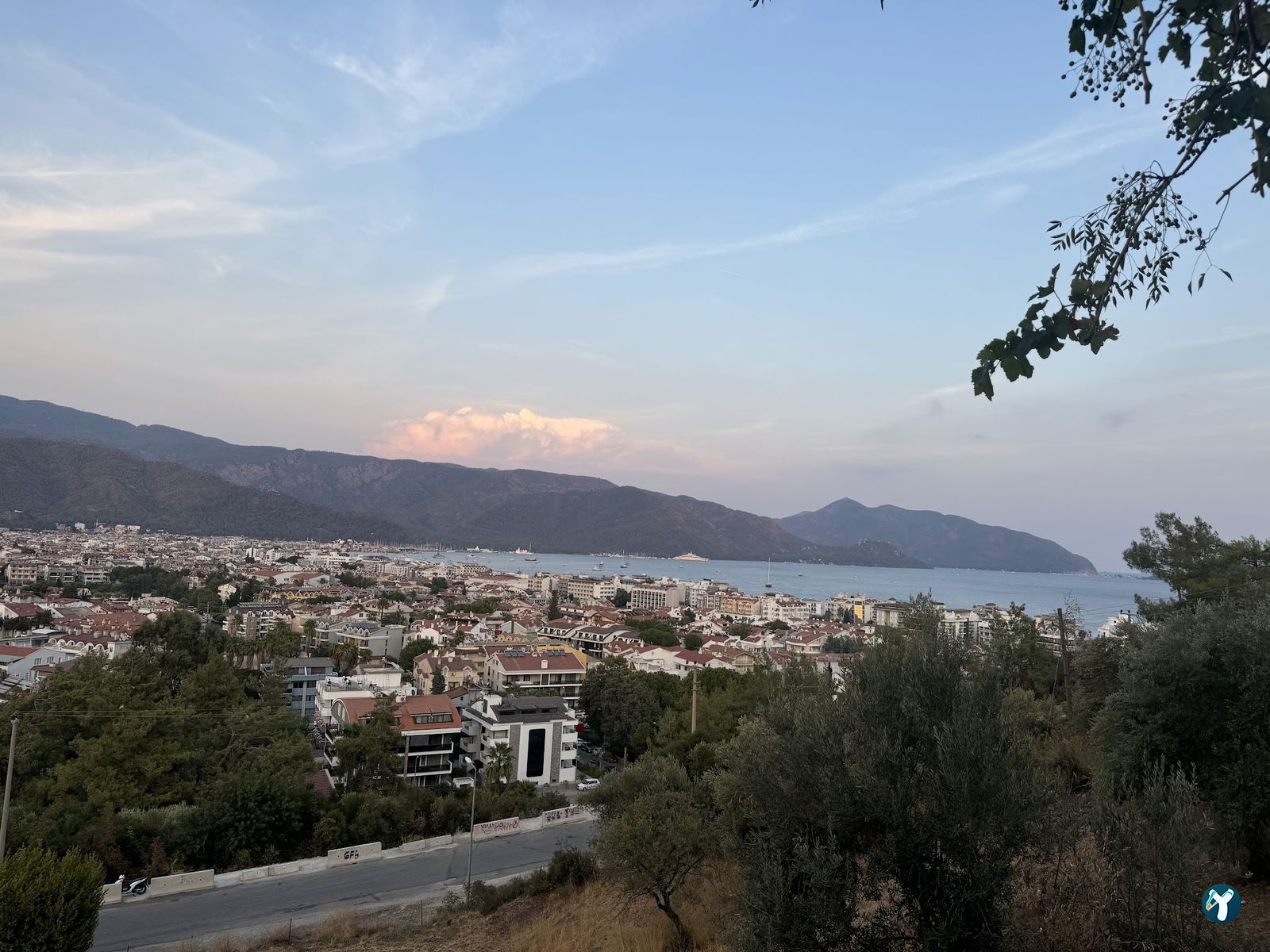 Şahi̇n Tepesi̇ Restaurant
