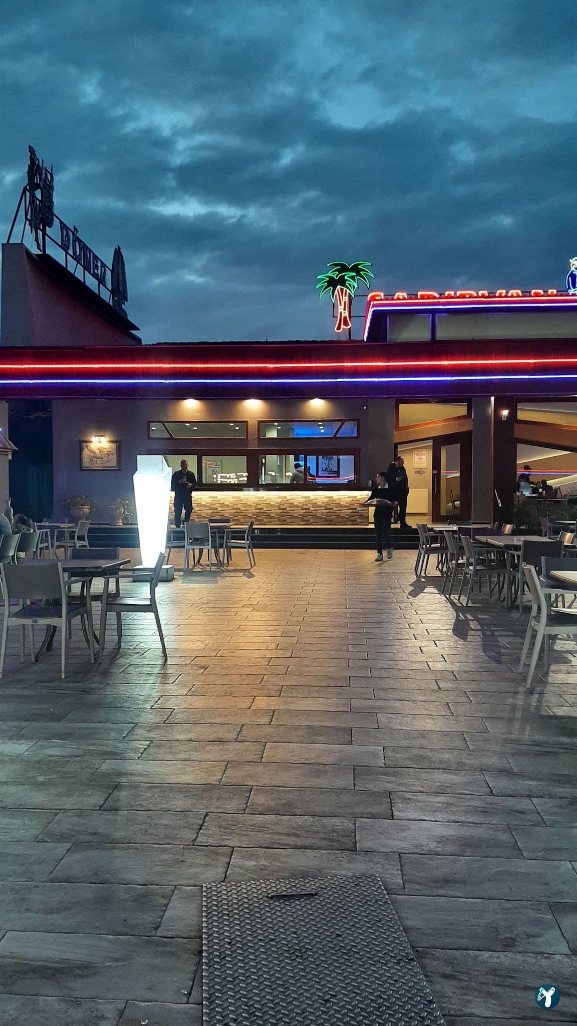 Şadırvan Döner