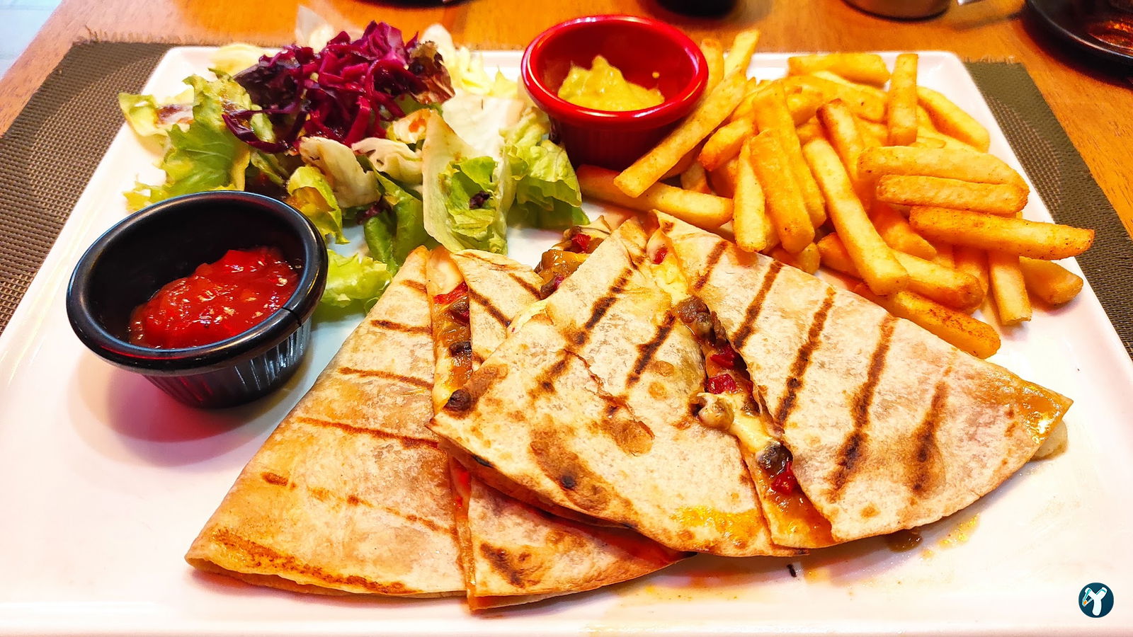 Shishly Cafe&Bistro