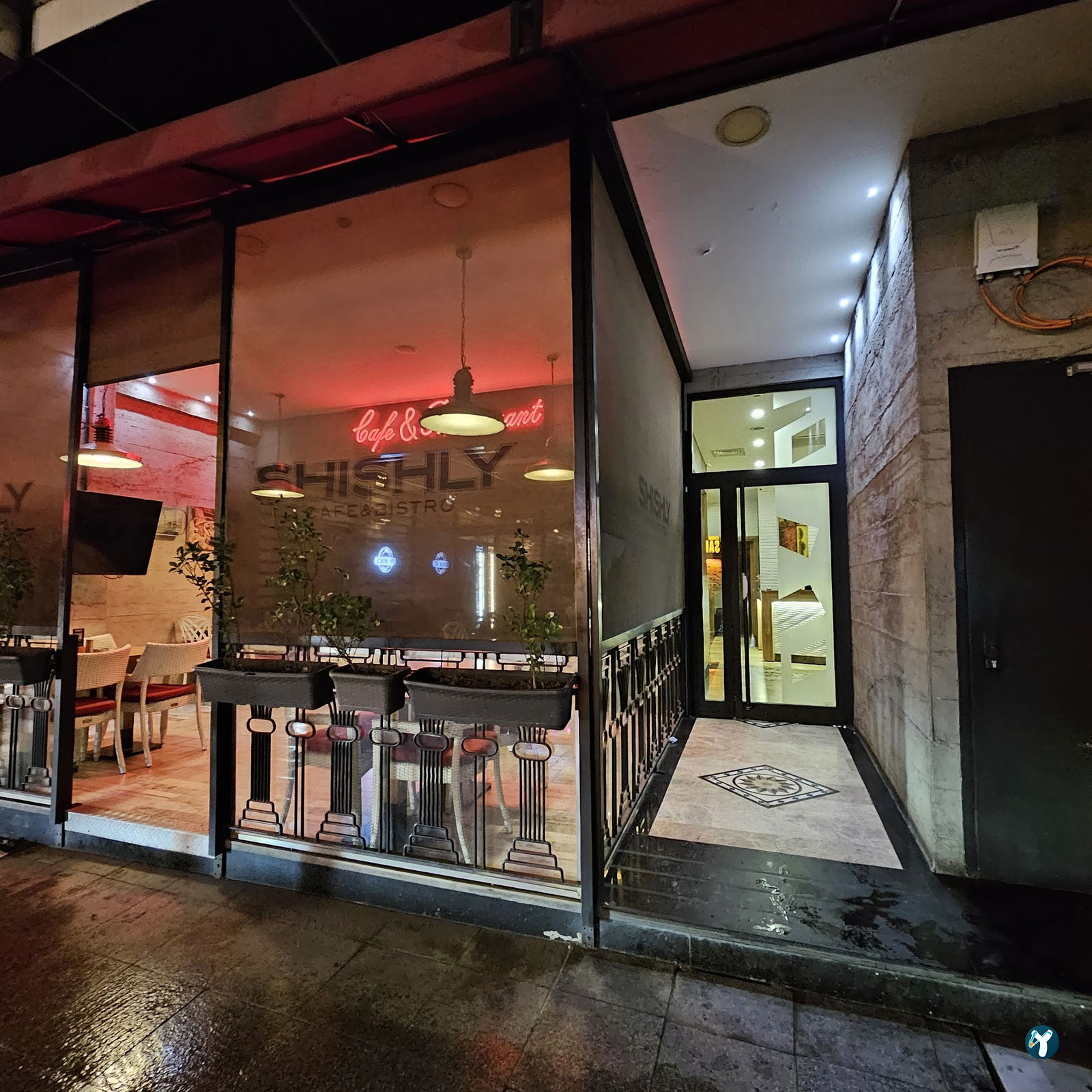 Shishly Cafe&Bistro