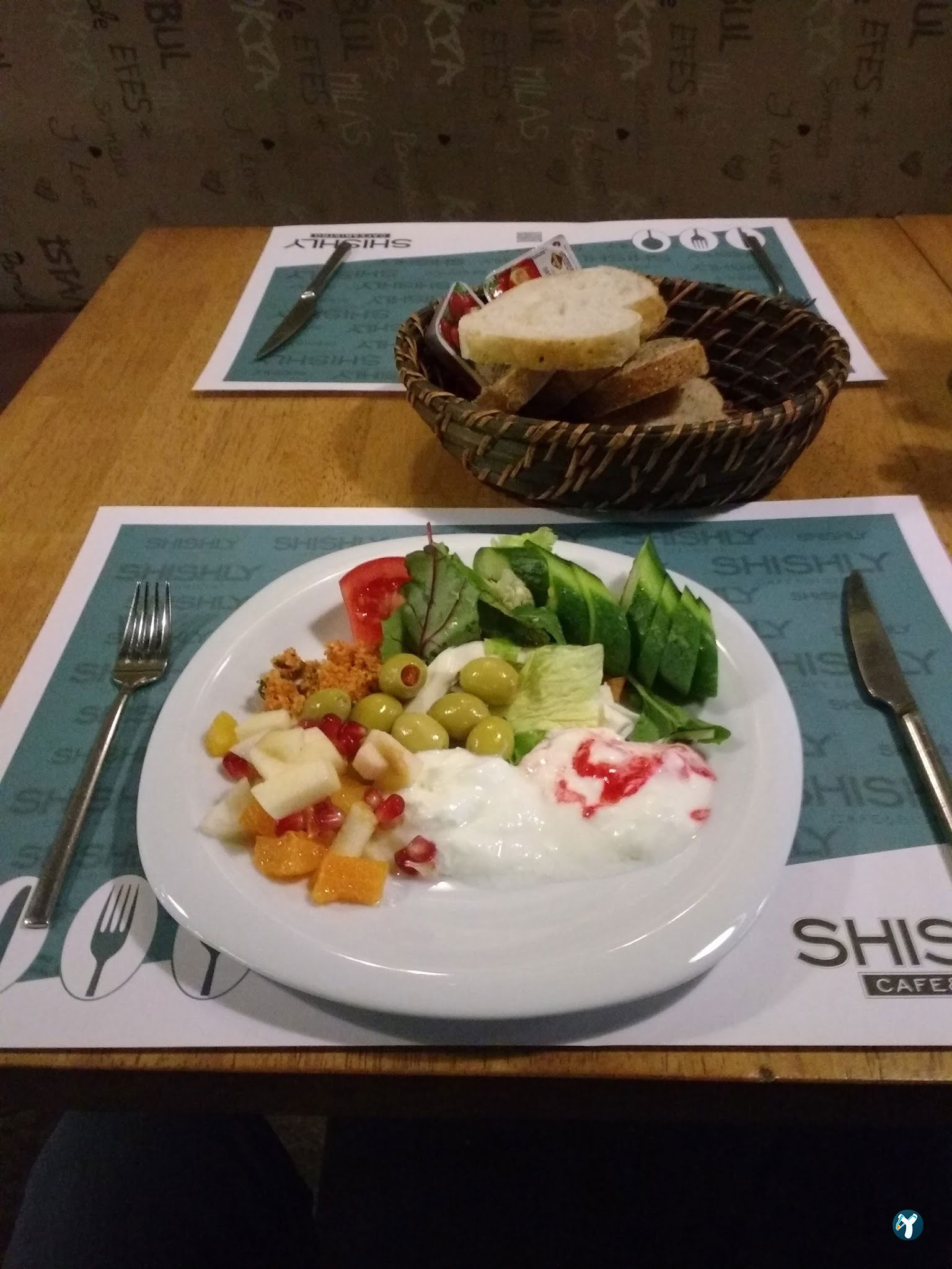 Shishly Cafe&Bistro