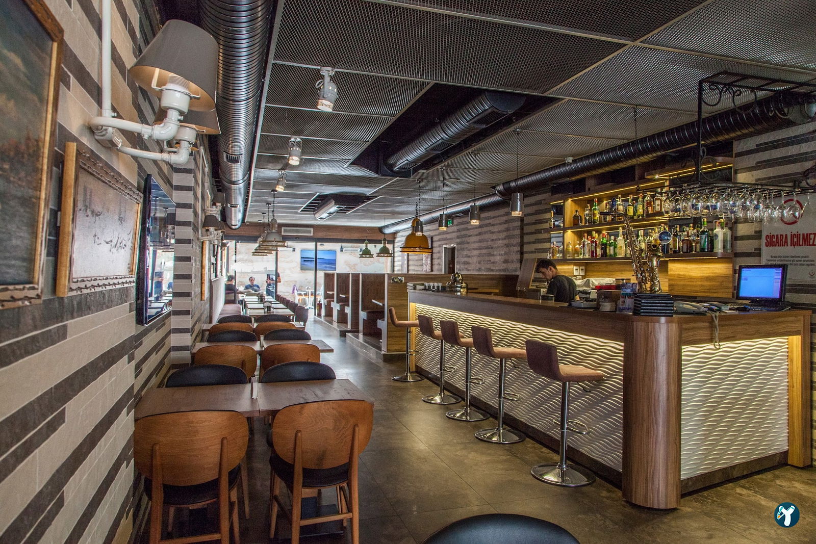 Shishly Cafe&Bistro