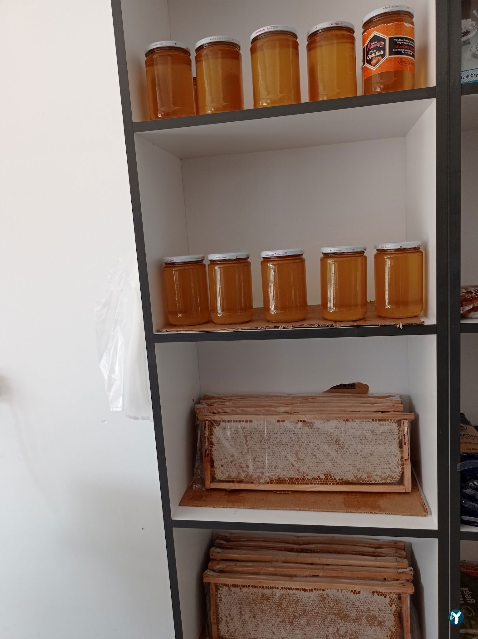Aslanoğlu Market Ve Şarküteri