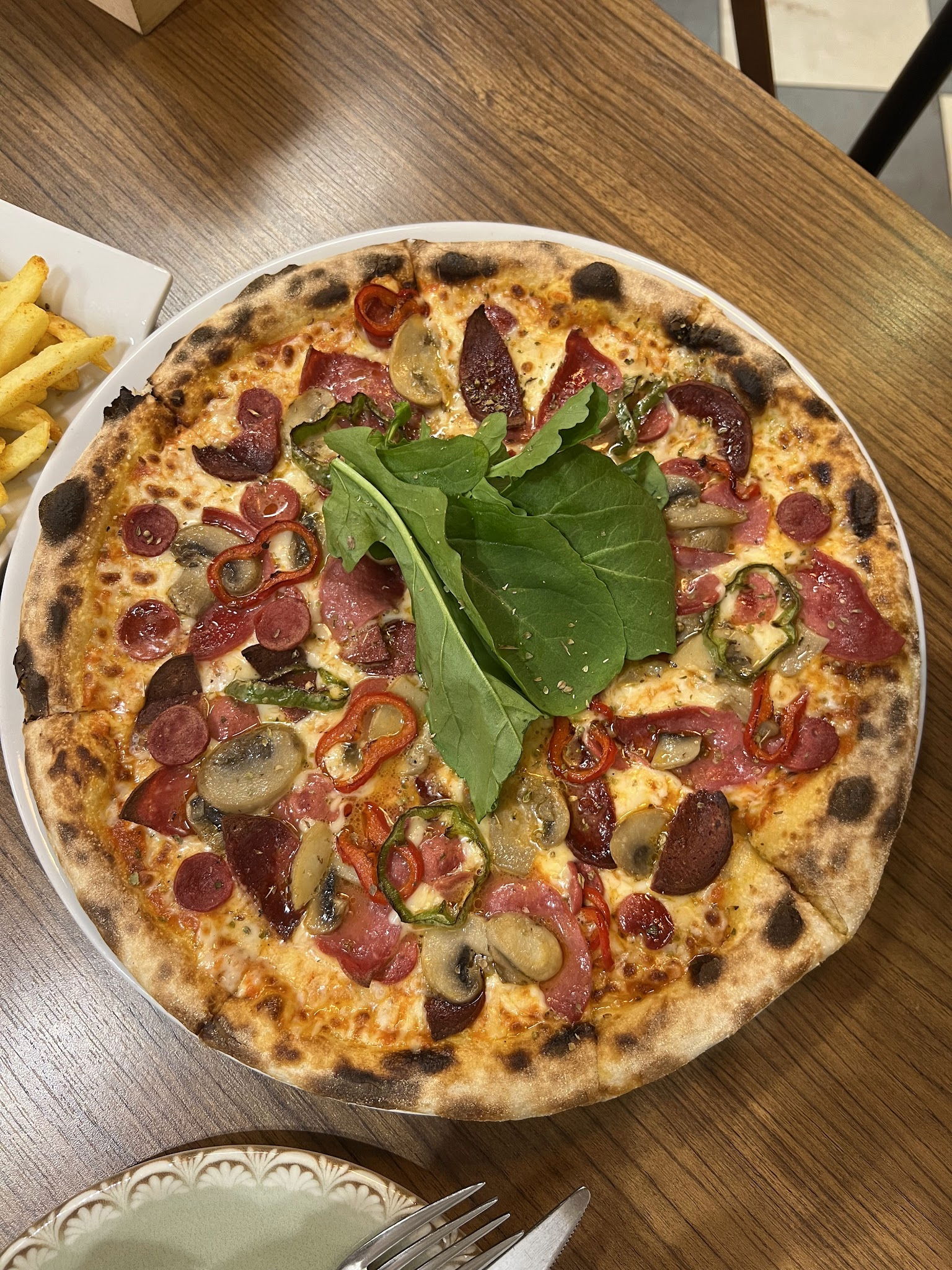 Ozzy Bites - Kurtuluş Pizza & Burger