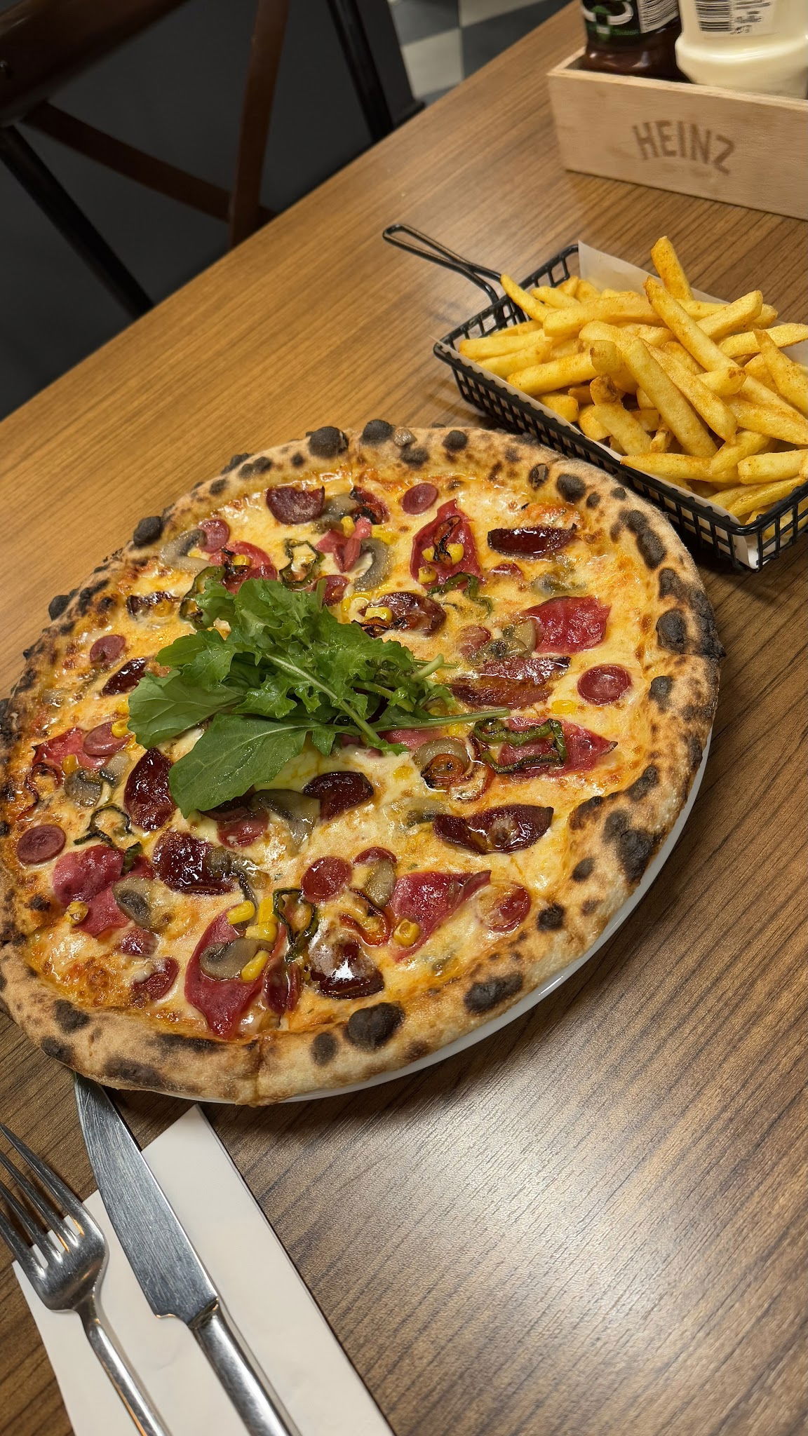 Ozzy Bites - Kurtuluş Pizza & Burger