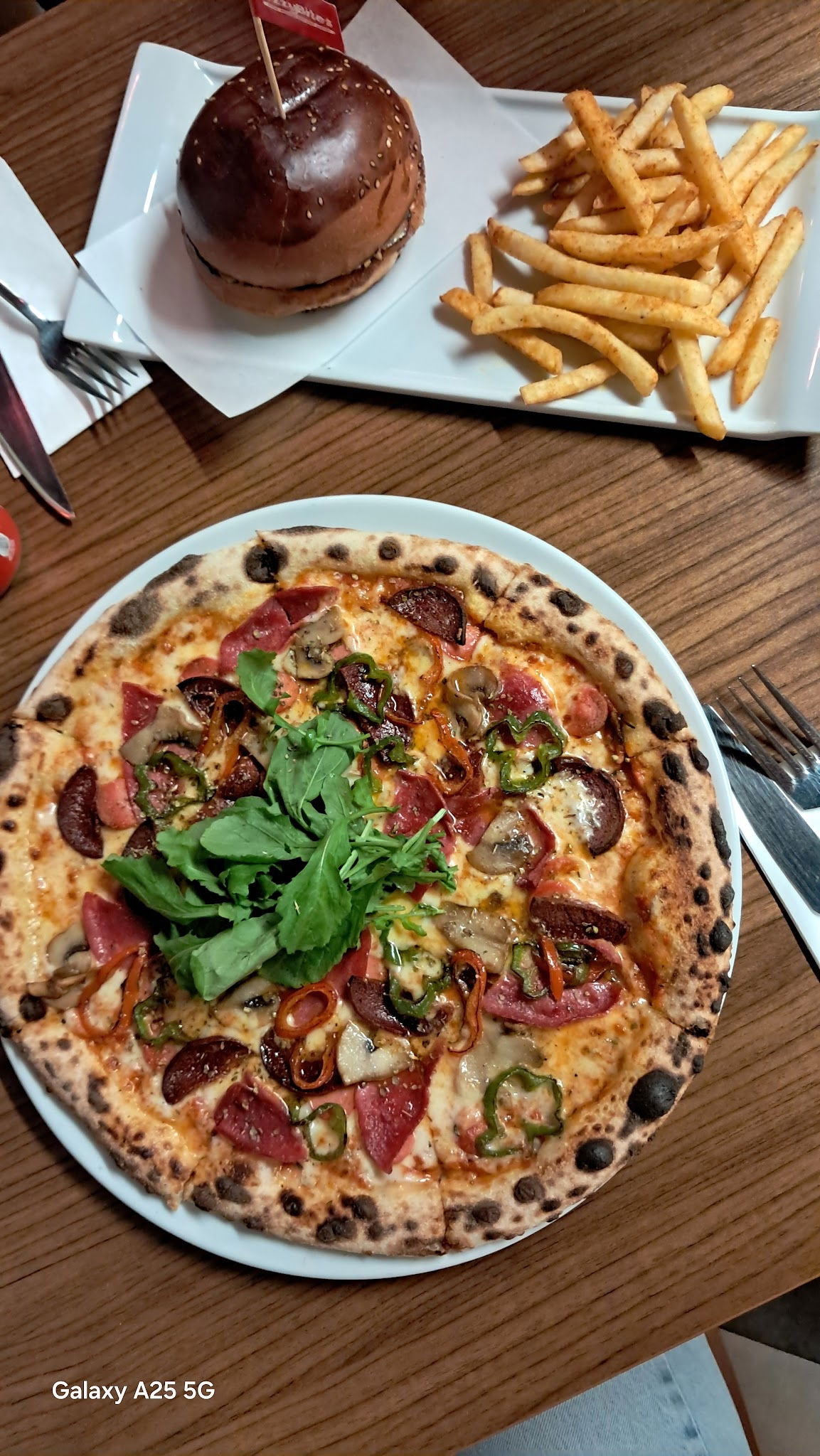 Ozzy Bites - Kurtuluş Pizza & Burger