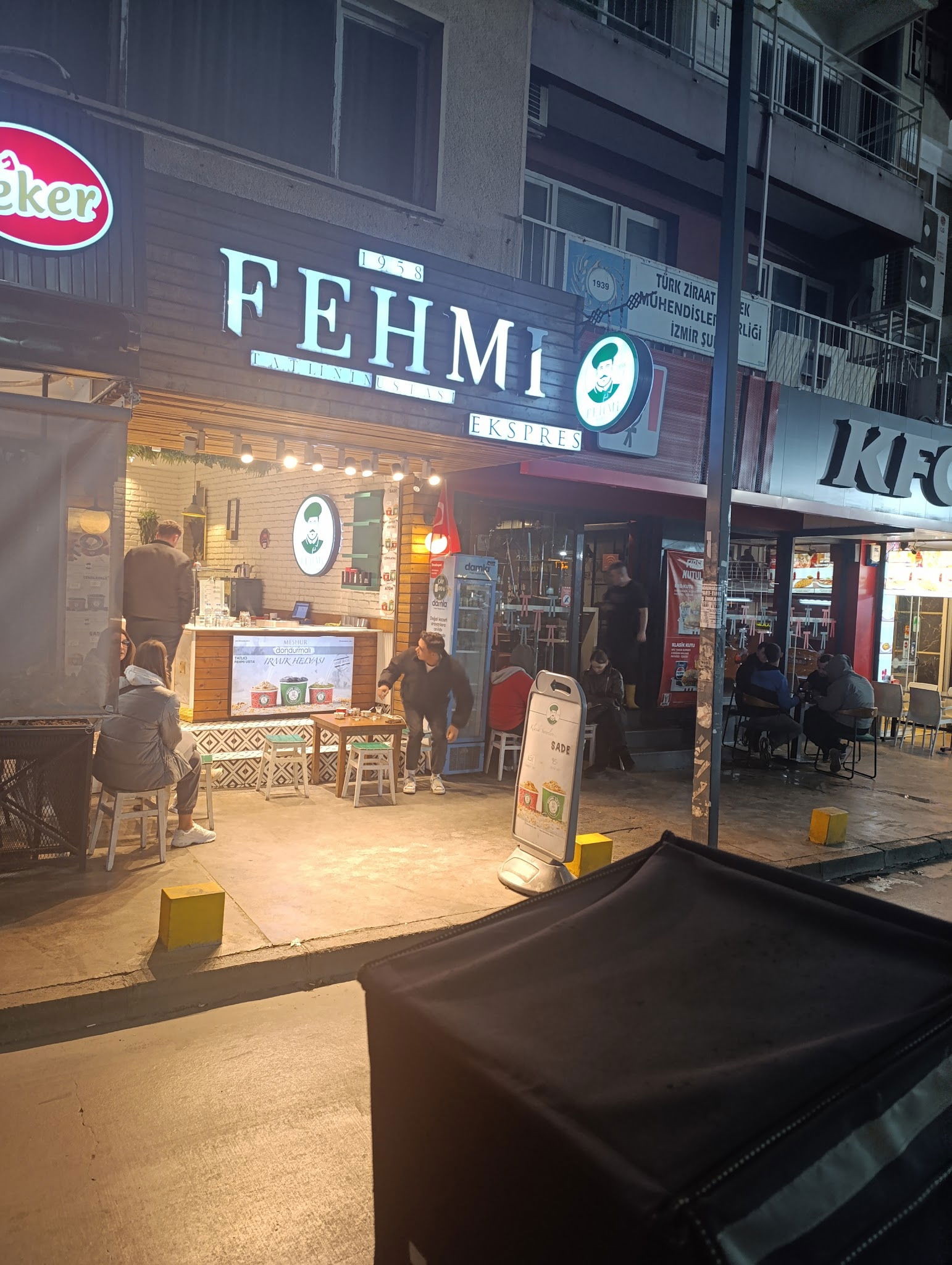 Tatlici Fehmi̇ Usta Bornova