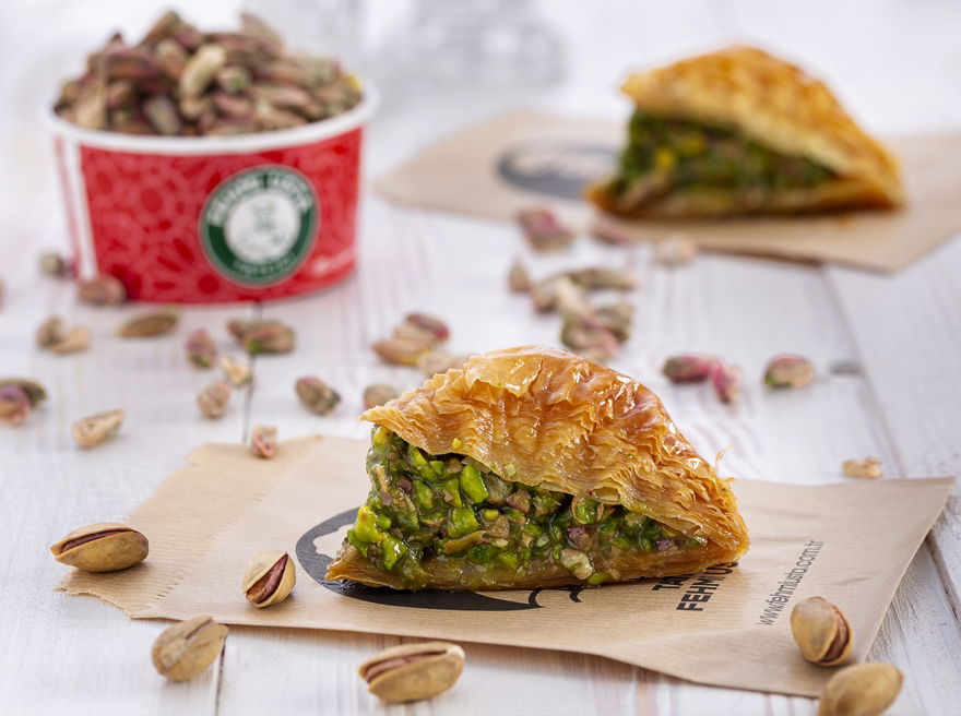 Tatlici Fehmi̇ Usta Bornova