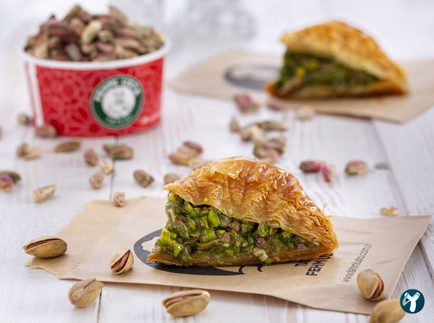 Tatlici Fehmi̇ Usta Bornova