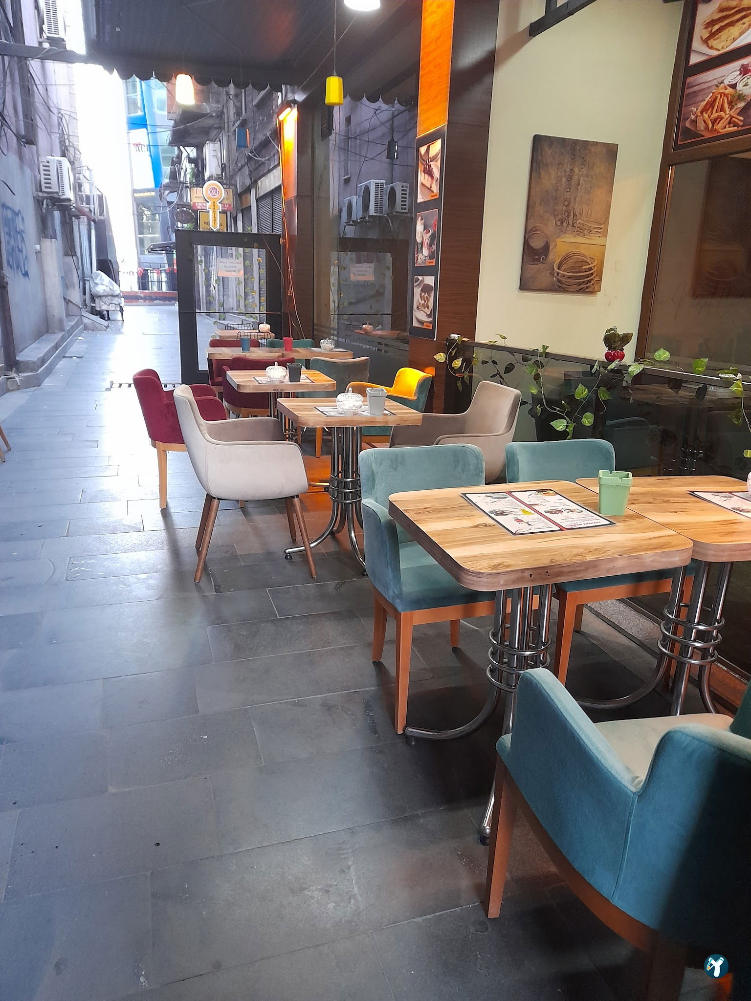 Tophane Cafe 67