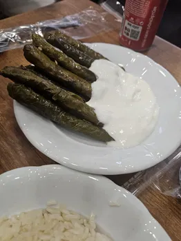 Bizim Lokanta resimleri Bizim Lokanta resimleri
