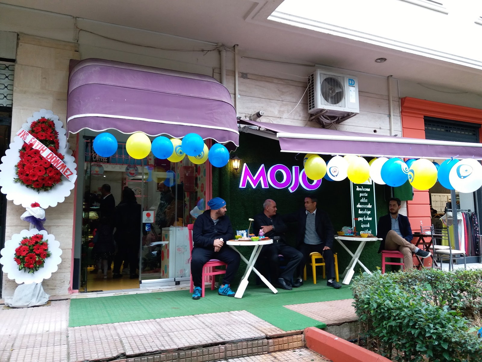 Mojo Movie Cafe
