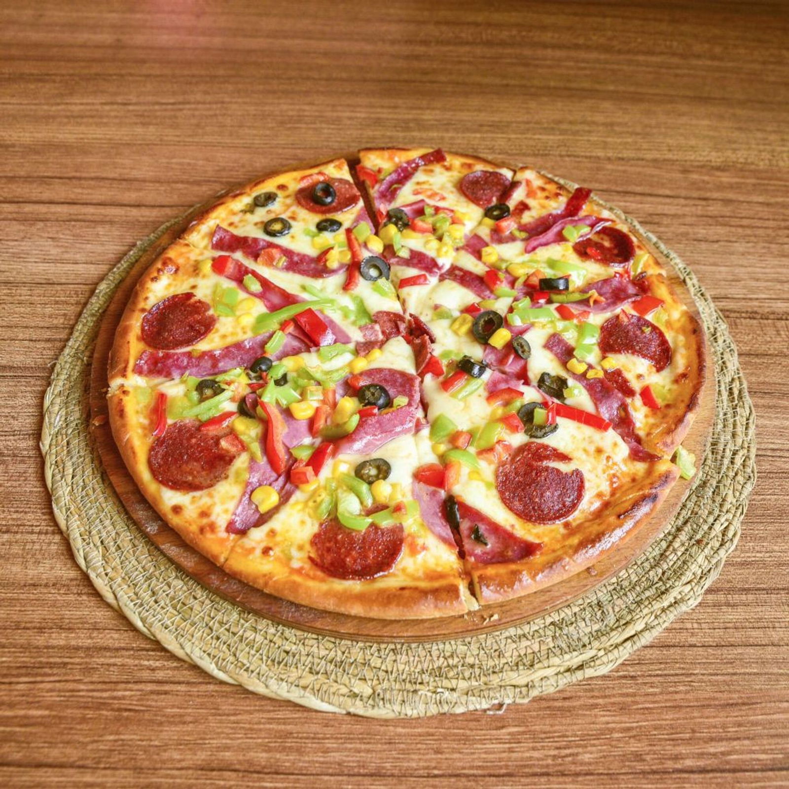 Etien Pizza (Calzone)