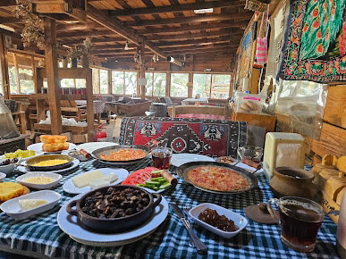 Kozak Plateau Zirve Café