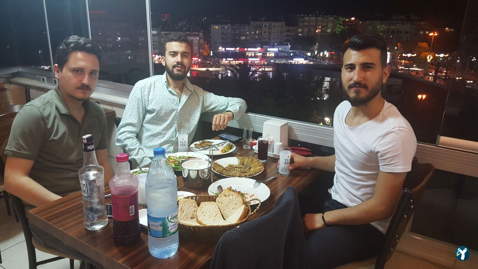 Kalamar Hamsinoz Restaurant