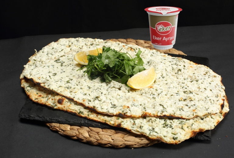 2 Peynirli Lahmacun + Ayran