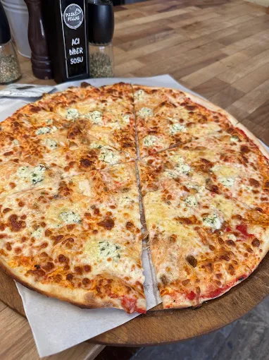 Pizza Fellas Akyaka